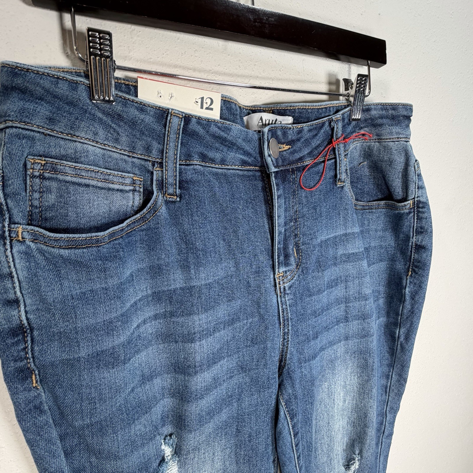 NWT ARULA Jeans Womens Size 12 High-Rise Flare Blue Distressed Denim NEW NWT ARULA Jeans Womens Size 12 High-Rise Flare Blue Distressed Denim NEW