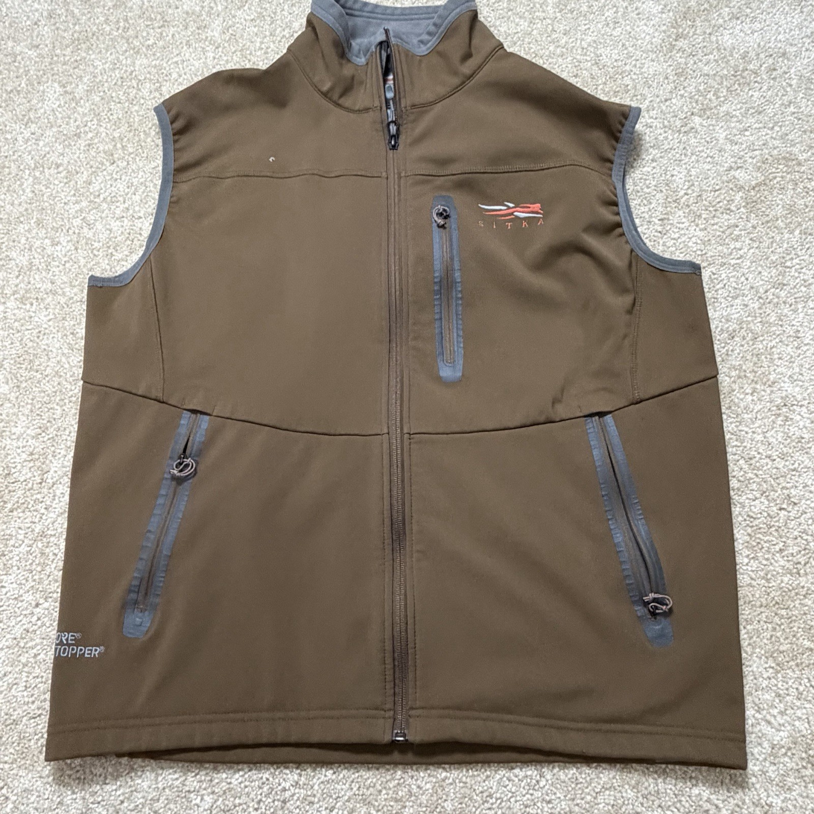 Sitka Gear Hunting Vest Men\'s Large Brown Core Windstopper Full Zip Softshell Sitka Gear Hunting Vest Men\'s Large Brown Core Windstopper Full Zip Softshell