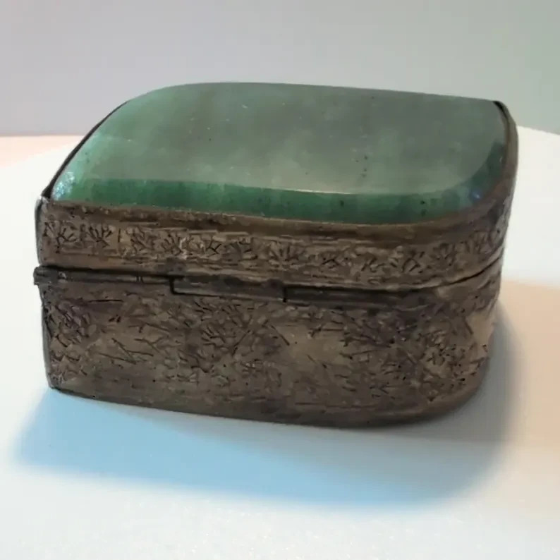 Antique Green Aventurine Quartz Stone Top Trinket Box Engraved Chinese Metal
