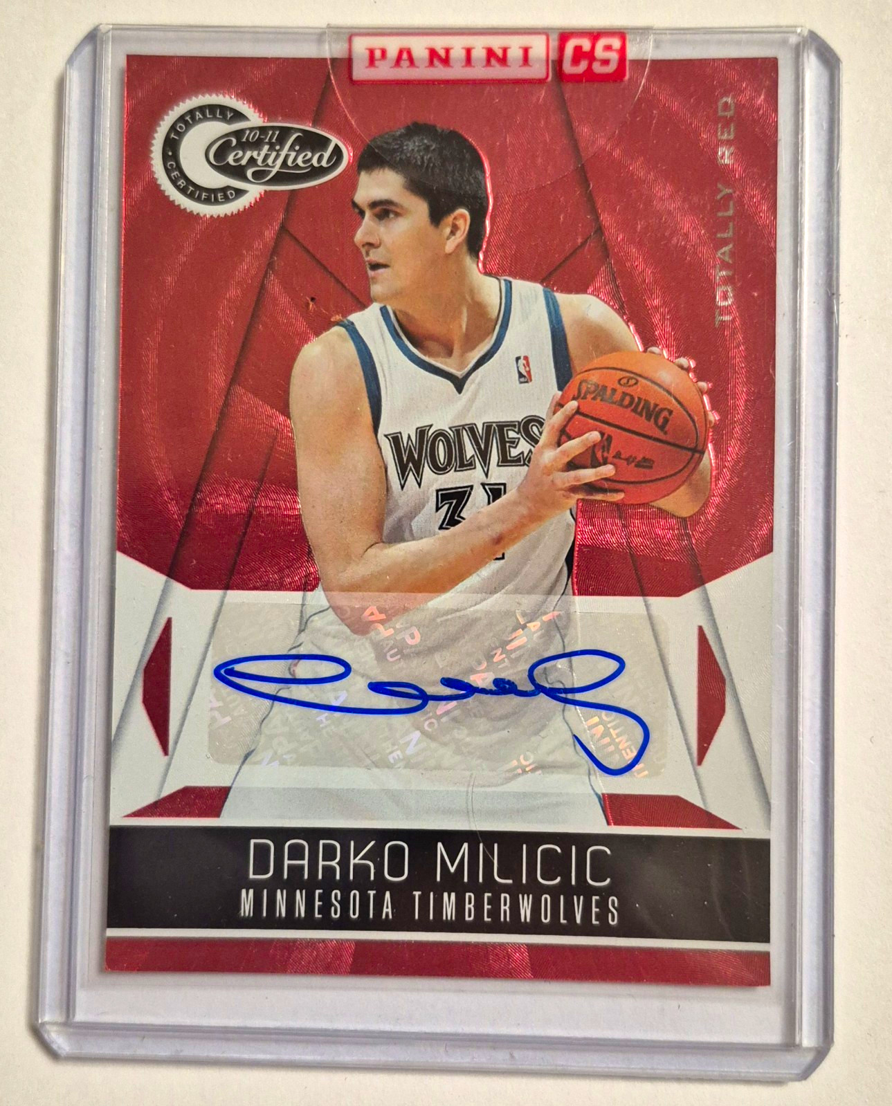 Panini 2010-11 Totally Certified Totally Red Darko Milicic Wolves Auto 135/199