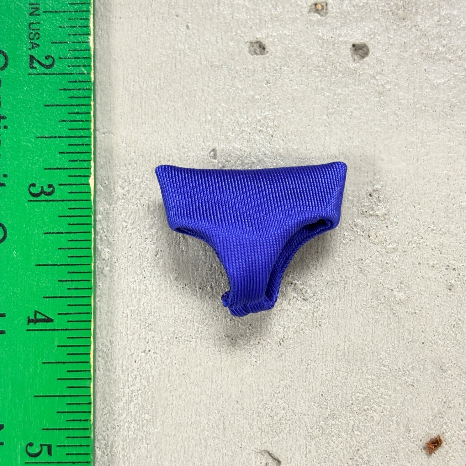 PB-UW-NAV: 1/12 scale Fabric Navy Blue trunks for 6\