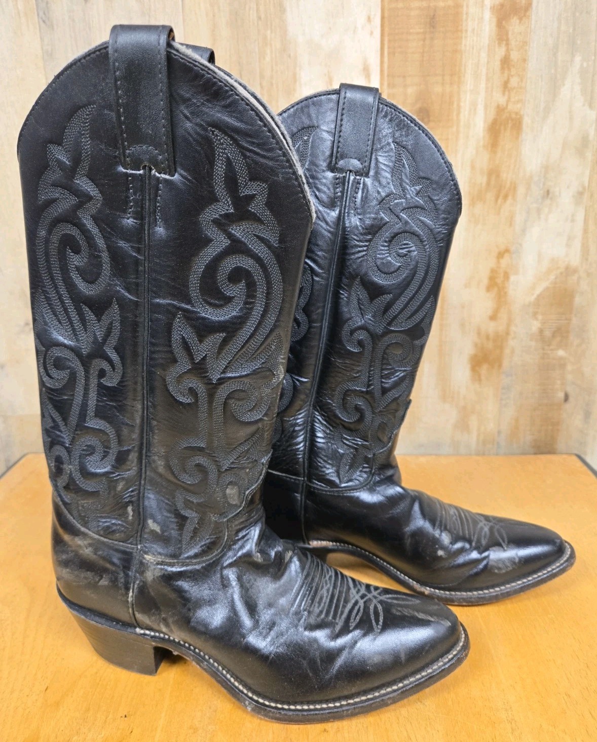 Vintage Justin Boots Black Leather Western Cowboy Style L4911 Size 7B Distressed