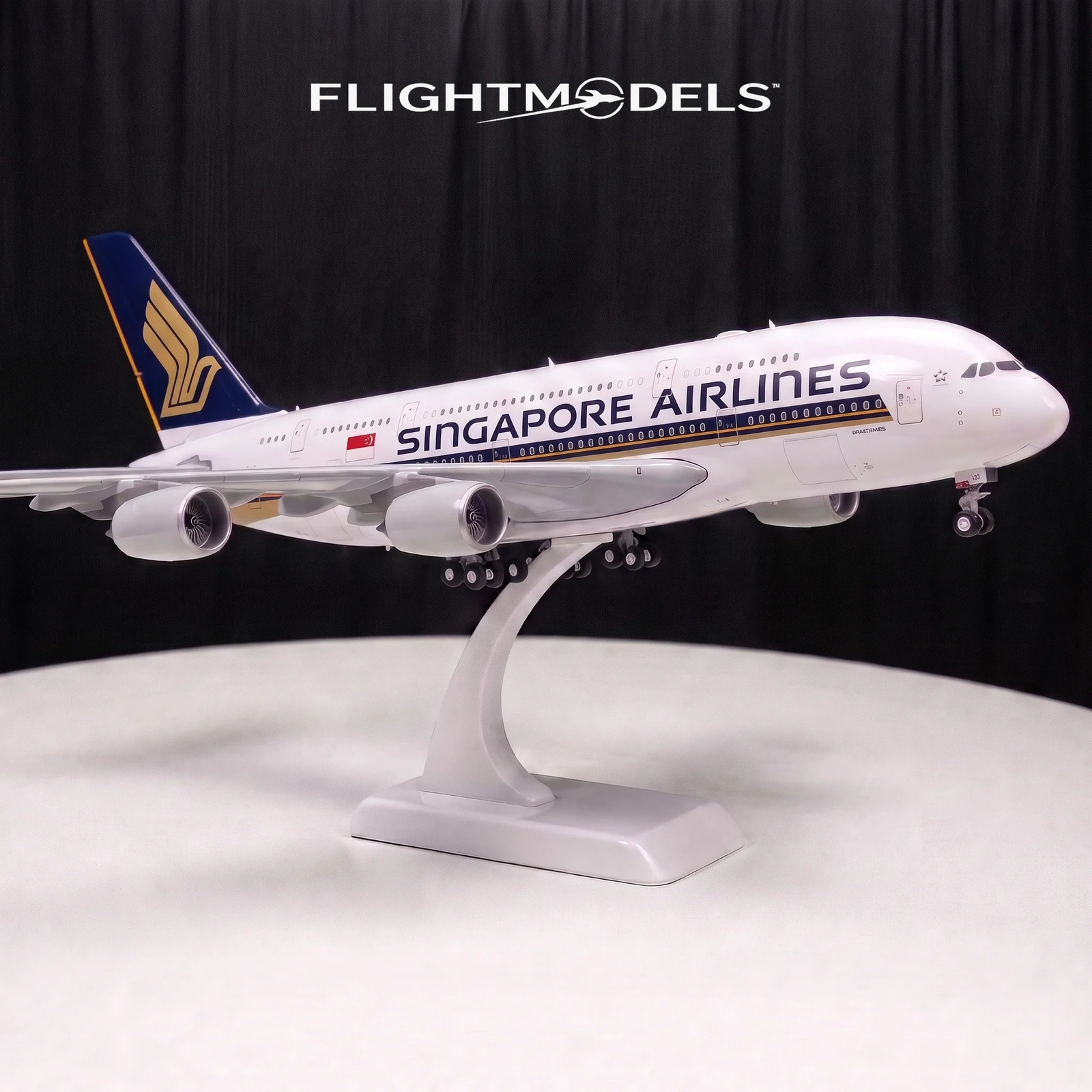 Airbus A380 Singapore Airlines Diecast Model Plane 20cm 8 Inch Display Aircraft