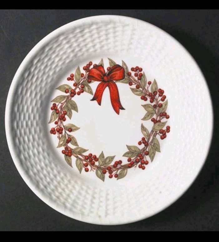 Wedgwood Nantucket Christmas Plate - 9-inch 6 Available