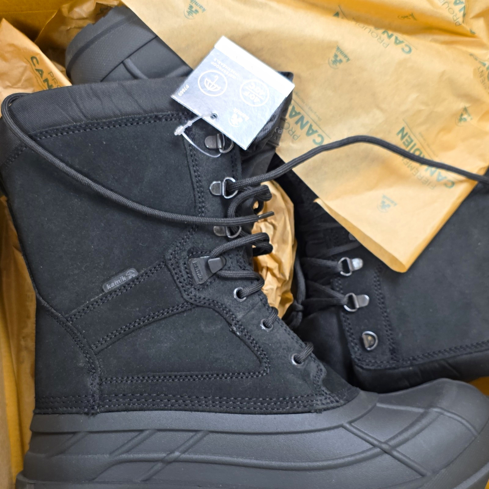NEW Kamik Men\'s Black Waterproof Lace-Up Snow Boots Faux Fur 3M Thinsulate