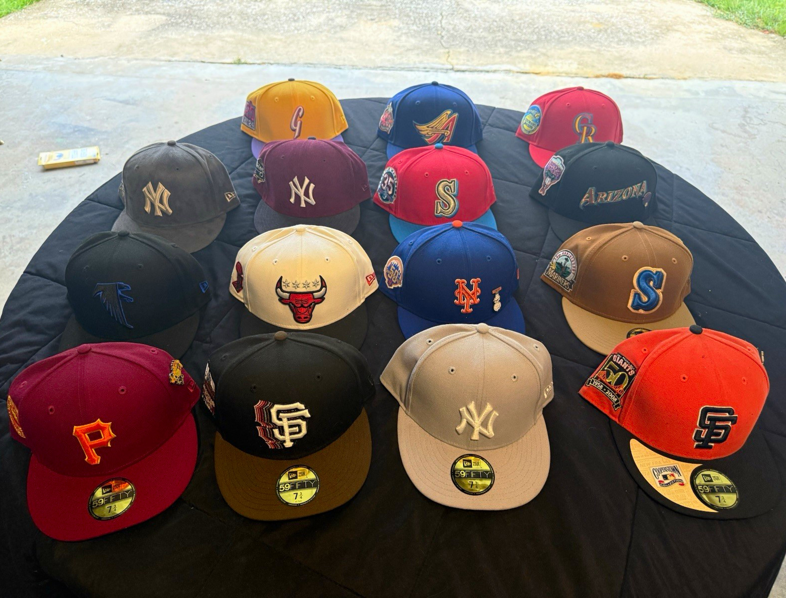 15 New Era 59FIFTY 7 3/4 lot (14 size 7 3/4) & (1 size 8) with side patches