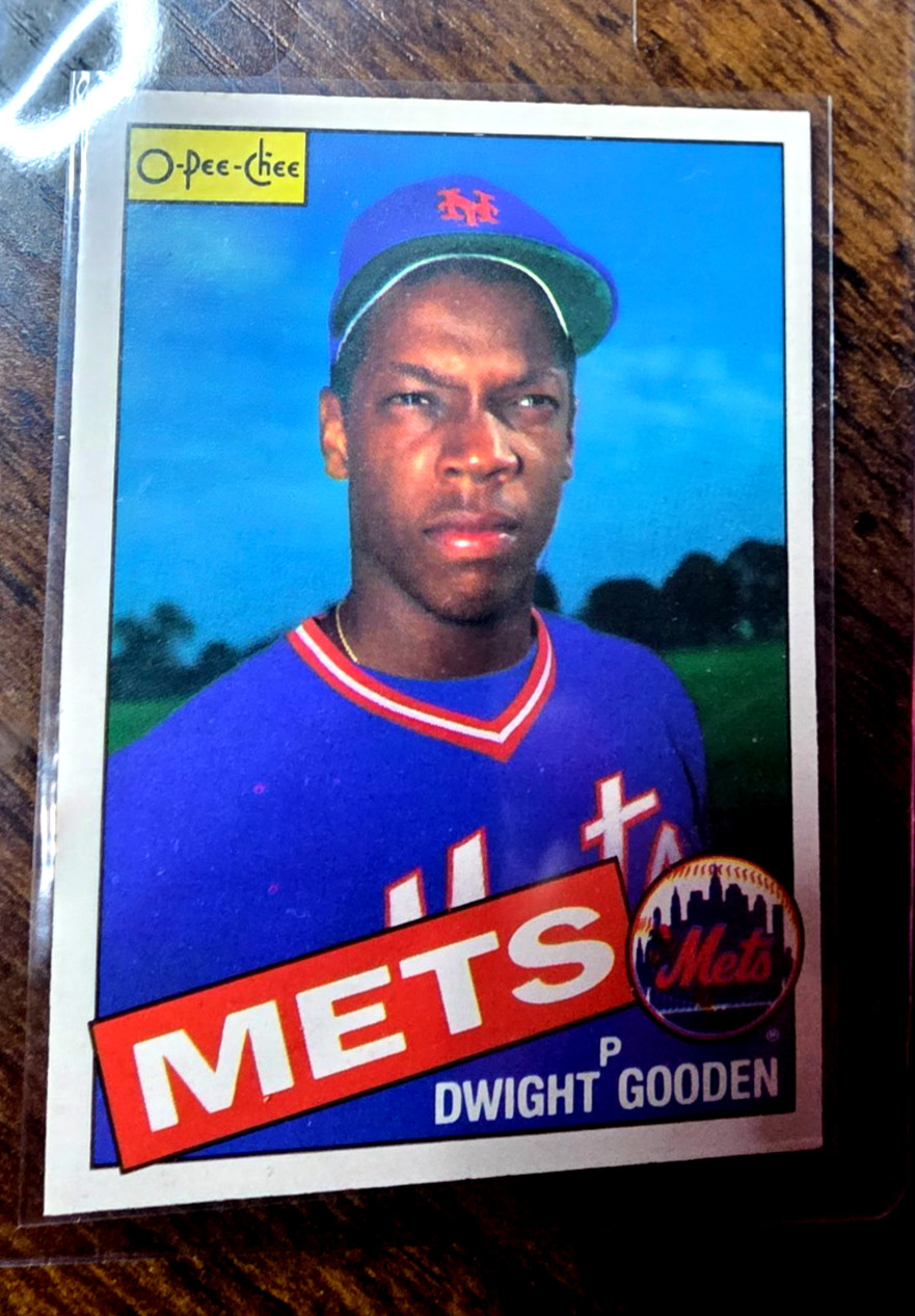 1985 O-Pee-Chee - Dwight Gooden #41 (RC) 1985 O-Pee-Chee - Dwight Gooden #41 (RC)