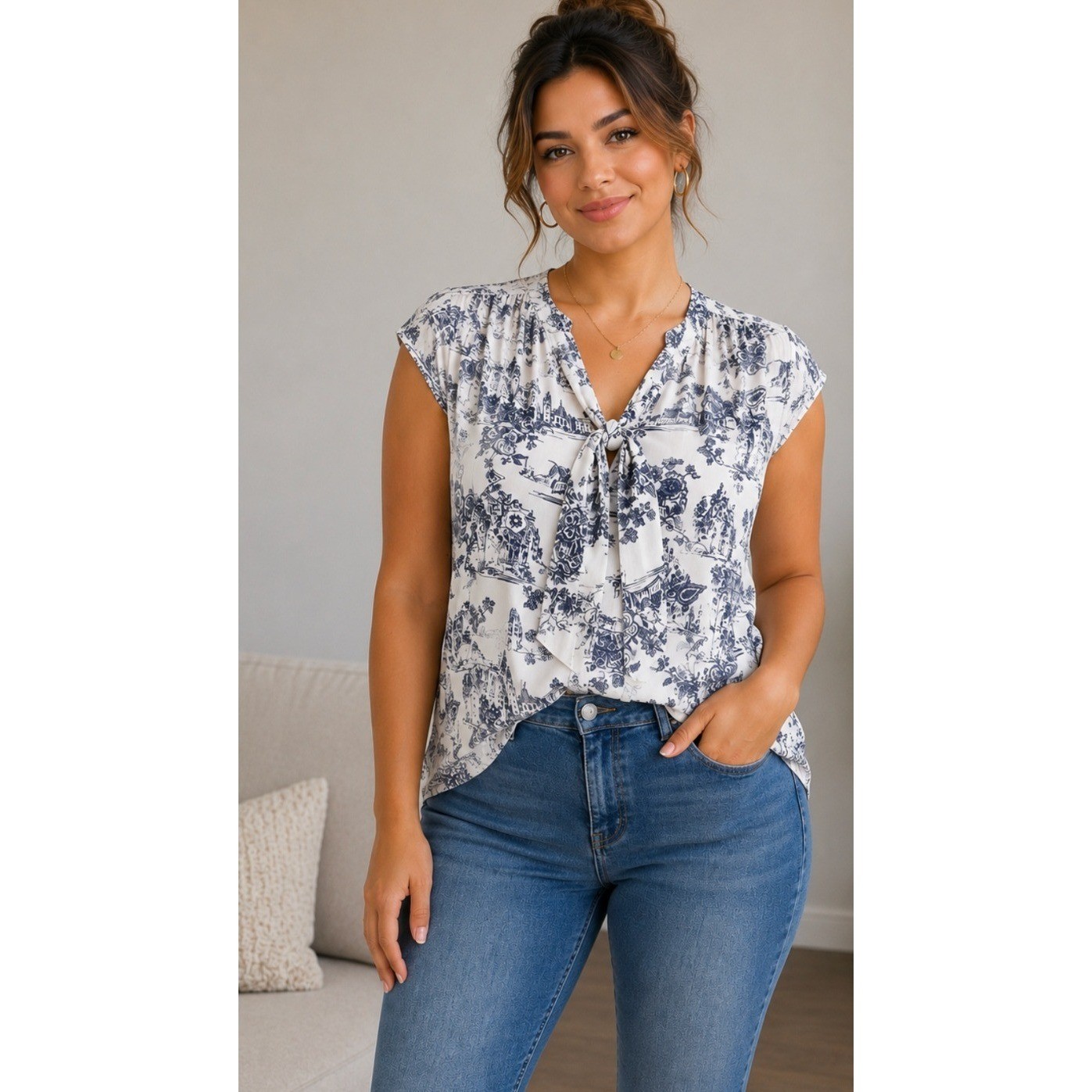 Fab\'rik Blue White Toile de Jouy Blouse Tie Neck Cap Sleeve Top Womens Medium Fab\'rik Blue White Toile de Jouy Blouse Tie Neck Cap Sleeve Top Womens Medium