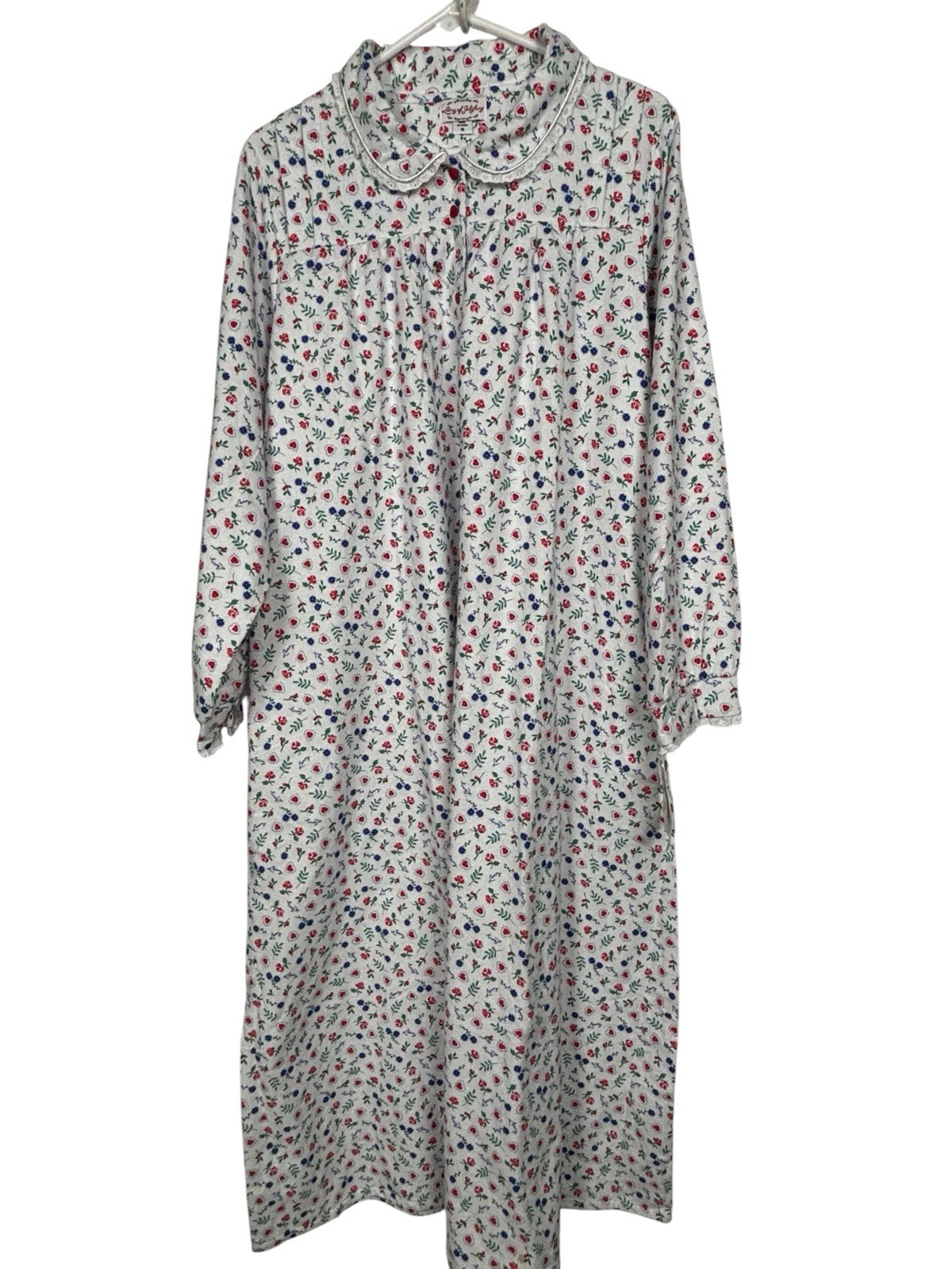 NWT Lanz Nightgown Womens Medium White Rose Cotton Flannel HTF Print Grandmacore NWT Lanz Nightgown Womens Medium White Rose Cotton Flannel HTF Print Grandmacore