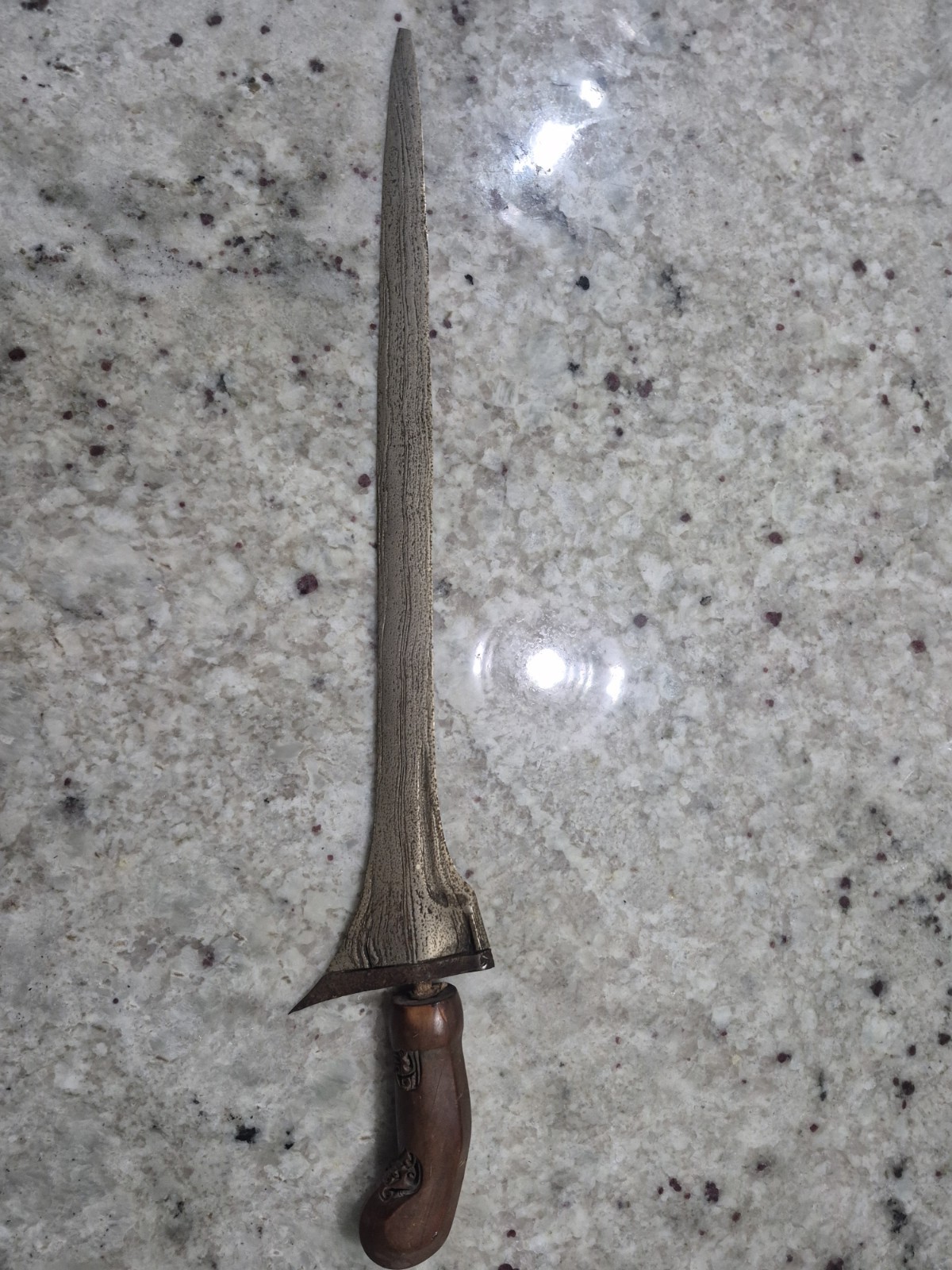 ANTIQUE INDONESIAN JAVANESE KERIS KRIS DAGGER DAMASCUS CARVED WOOD KNIFE SWORD ANTIQUE INDONESIAN JAVANESE KERIS KRIS DAGGER DAMASCUS CARVED WOOD KNIFE SWORD