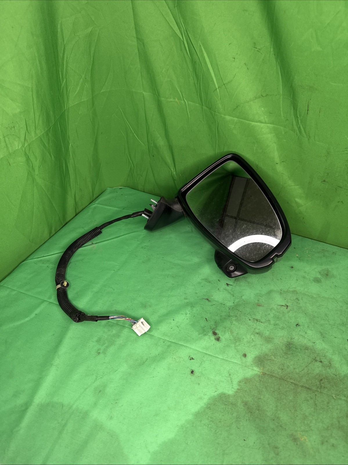 2015-2017 Honda Fit EX-L Right Passenger RH Door Mirror Camera Signal Oem 424C 2015-2017 Honda Fit EX-L Right Passenger RH Door Mirror Camera Signal Oem 424C