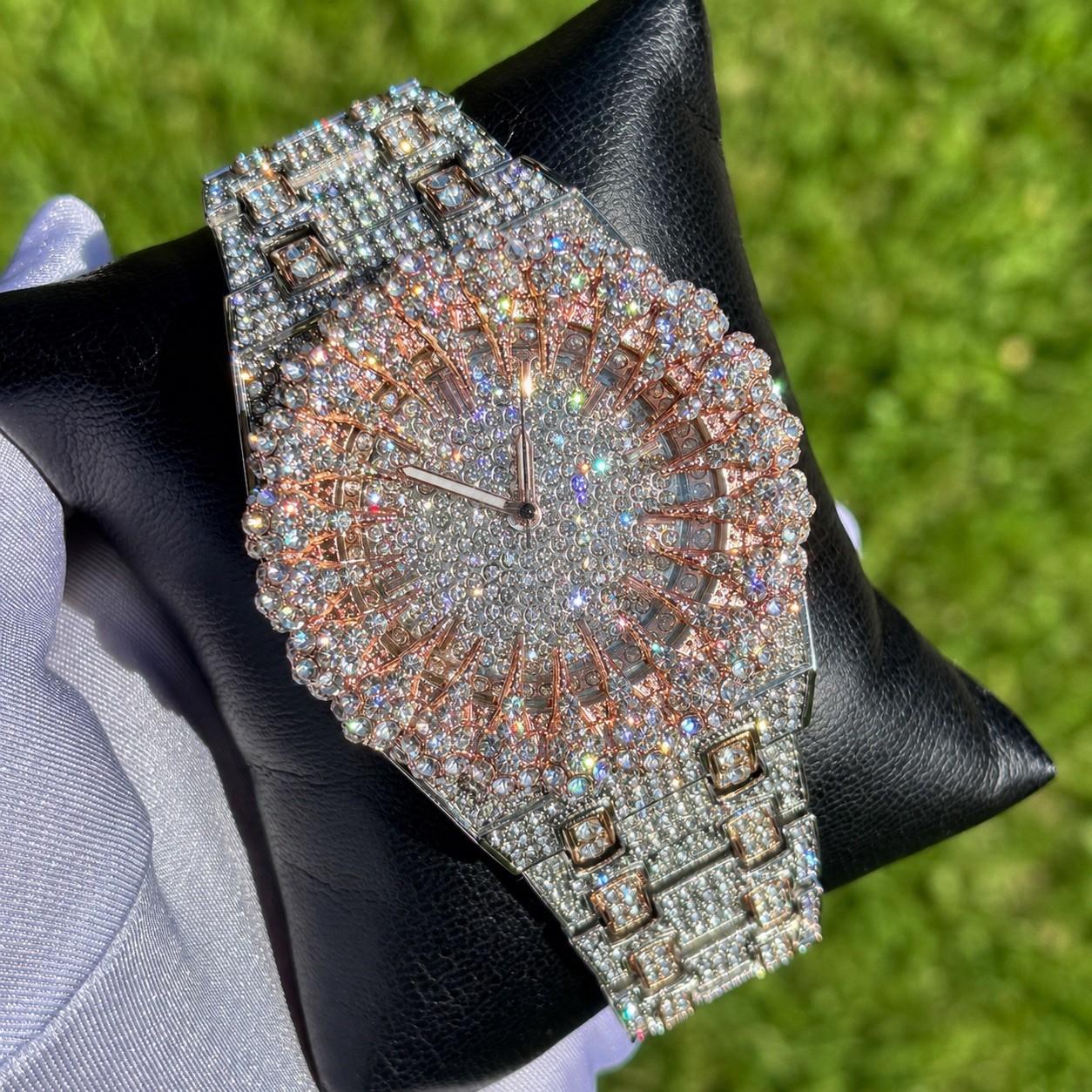 VVS Round Dial Iced Out Diamond Watch SHARK WATCH Hip Hop Watch Two-Tone Color