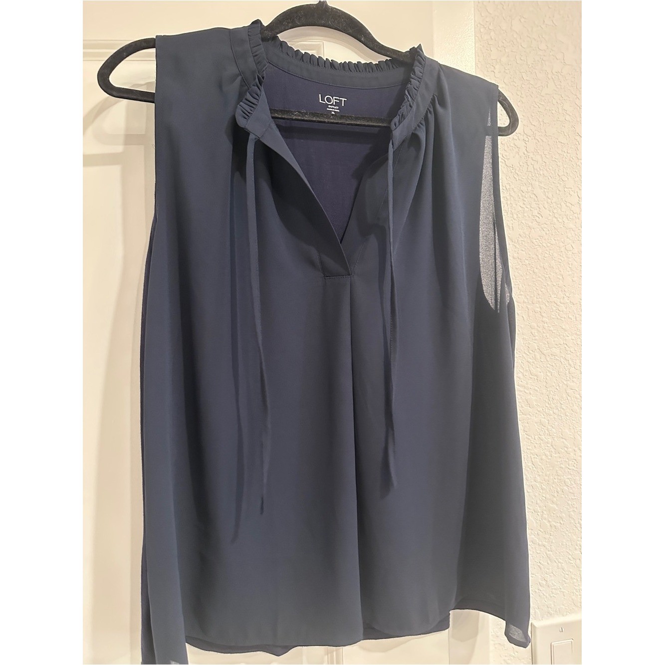 LOFT Outlet Navy Ruffle Tie Neck Sleeveless Blouse Size XL