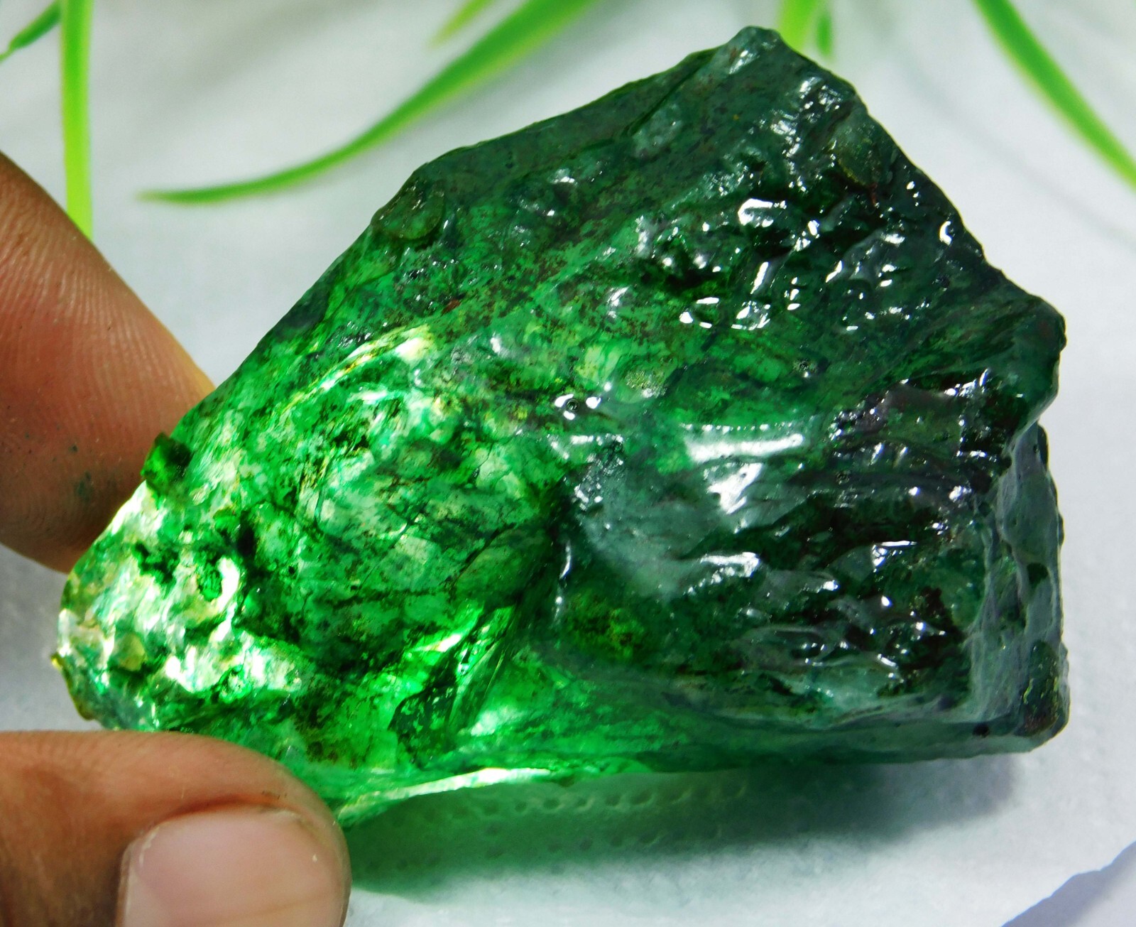 364.85 Ct Natural Colombian Green Emerald Rough Loose Gemstone