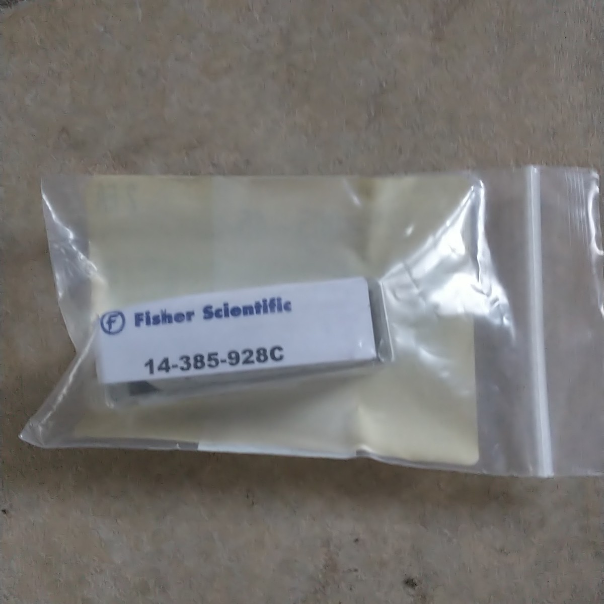 New Fisher Brand Ultramicrocell Quartz Cuvette 8.5 mm 100uL 14-385-928C New Fisher Brand Ultramicrocell Quartz Cuvette 8.5 mm 100uL 14-385-928C