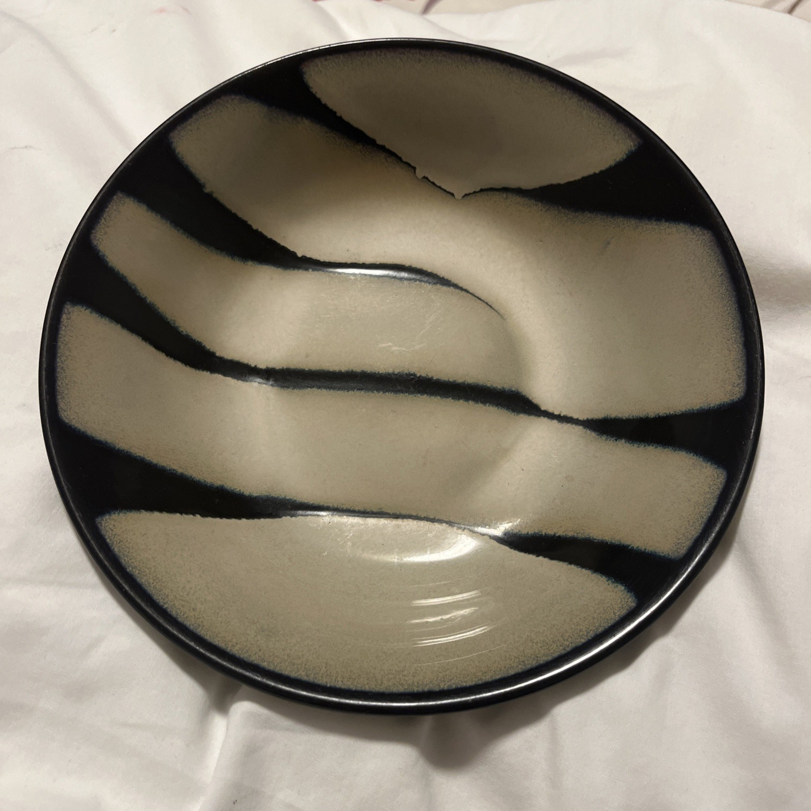 Pier 1 Zebra Coupe Soup Cereal Bowl Brown Stripe Hand Painted Stoneware. c1 Pier 1 Zebra Coupe Soup Cereal Bowl Brown Stripe Hand Painted Stoneware. c1