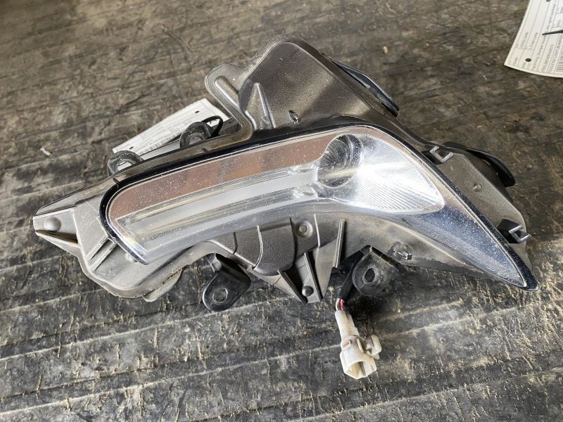 Passenger Corner/Park Light Fog-driving Fits 13-17 LEXUS LS460 1712950