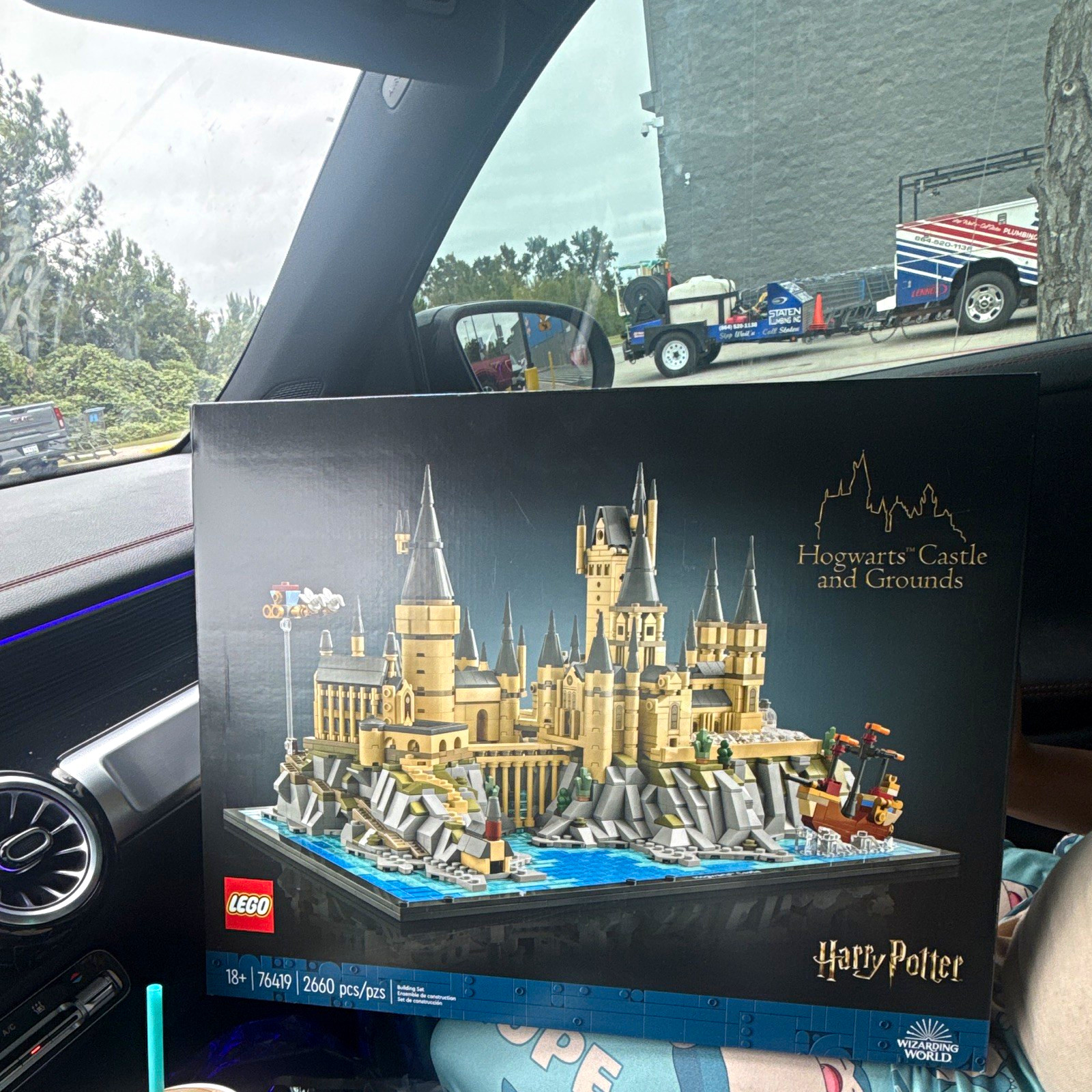 LEGO Harry Potter Hogwarts Castle and Grounds 76419 2660 pcs 18+ Box