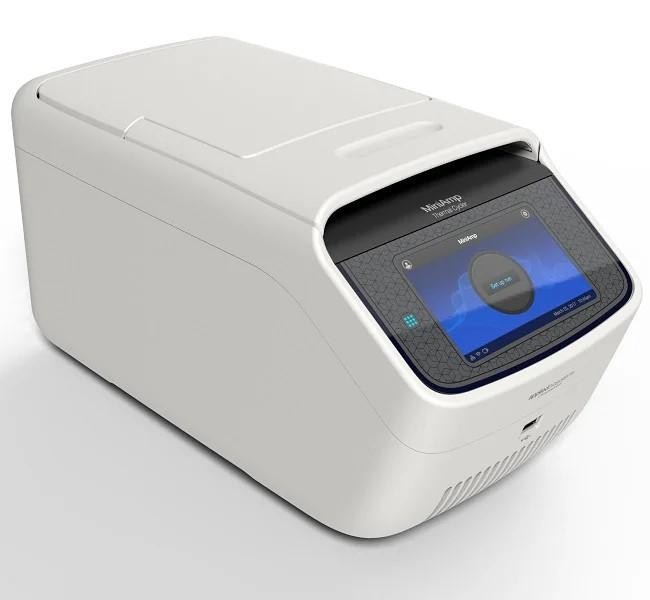 Applied Biosystems MiniAmp Thermal Cycler 96-Well 5