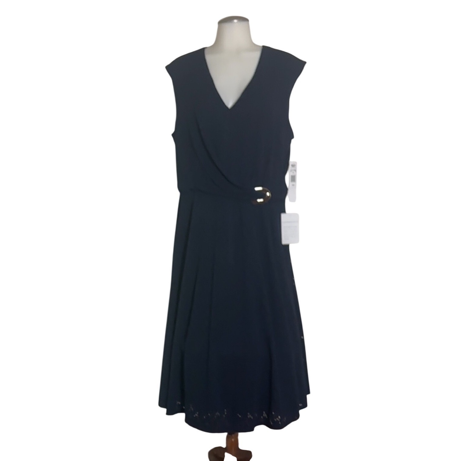 London Times Eyelet Midi Dress Women Size 14 Navy Blue V-Neck Buckle NWT London Times Eyelet Midi Dress Women Size 14 Navy Blue V-Neck Buckle NWT