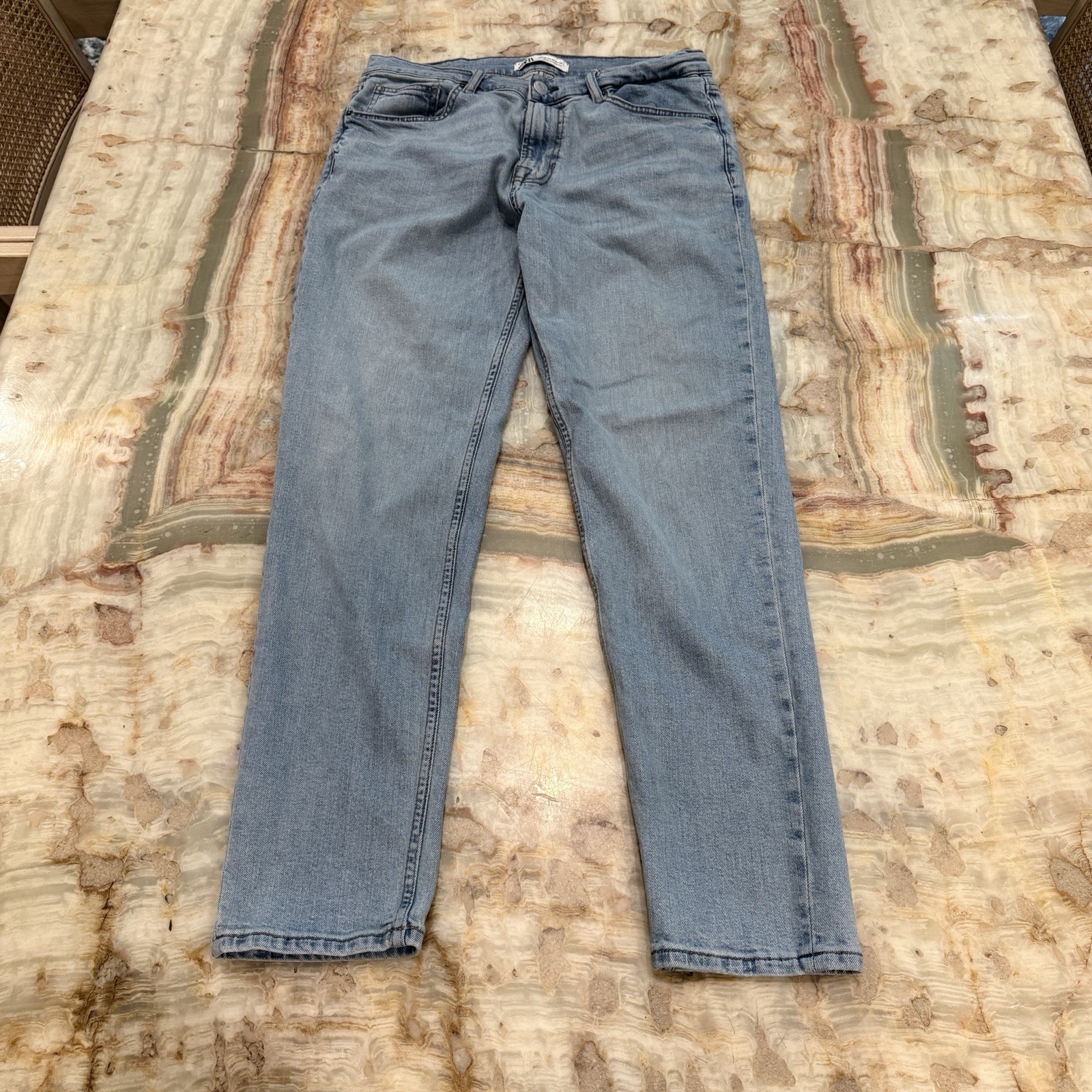 Zara Light Wash Straight Leg Jeans Men’s 34x30 Casual Denim Zara Light Wash Straight Leg Jeans Men’s 34x30 Casual Denim