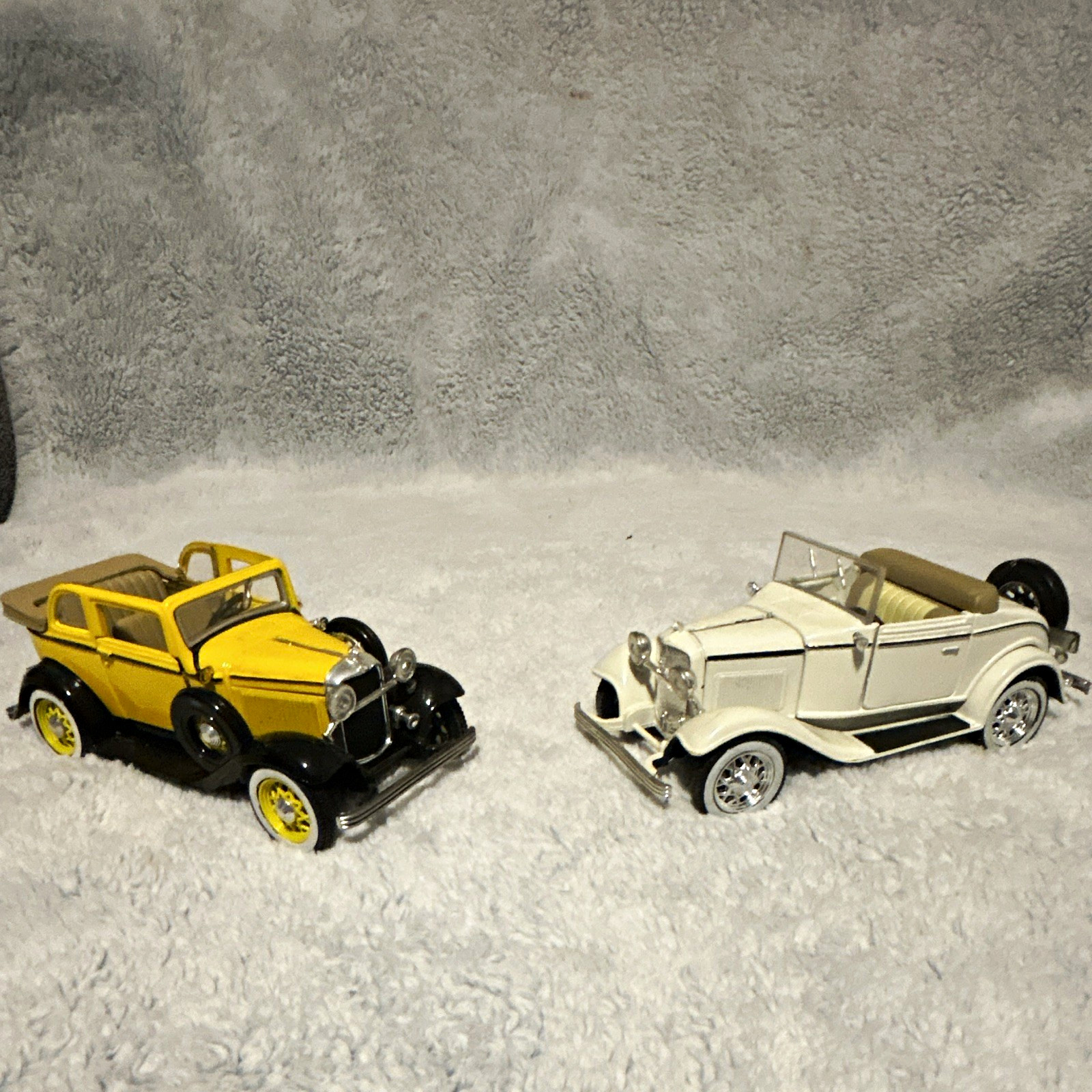 2pc 1932 Vintage Style Diecast Convertible Cars Ford Model 18 & Convertible