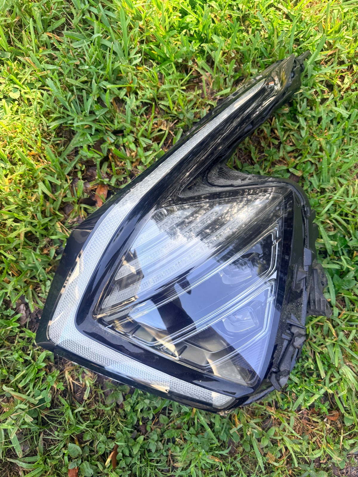 2022 - 2024 KIA SPORTAGE  LED PROJECTOR HEADLIGHT LEFT  92101-P1 OEM