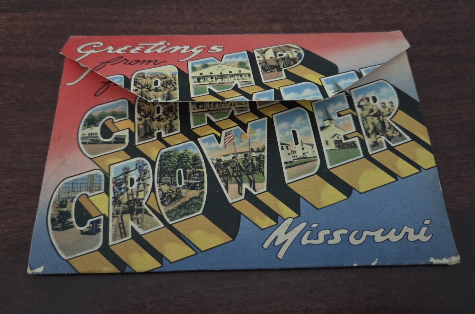 Camp Crowder Missouri. Vintage Postcard Foldout. 17 photos. WWII. Unposted.