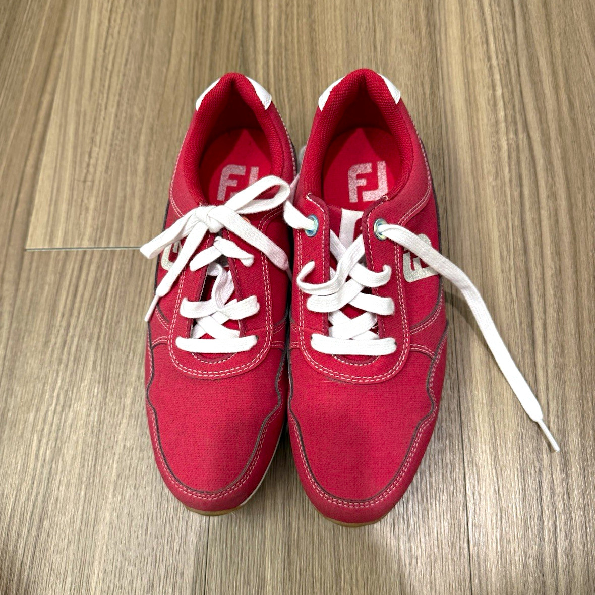 FootJoy FJ WOMEN’S 6.5M Red/White Golf Sneaker Lace Up Comfort Spikeless FootJoy FJ WOMEN’S 6.5M Red/White Golf Sneaker Lace Up Comfort Spikeless