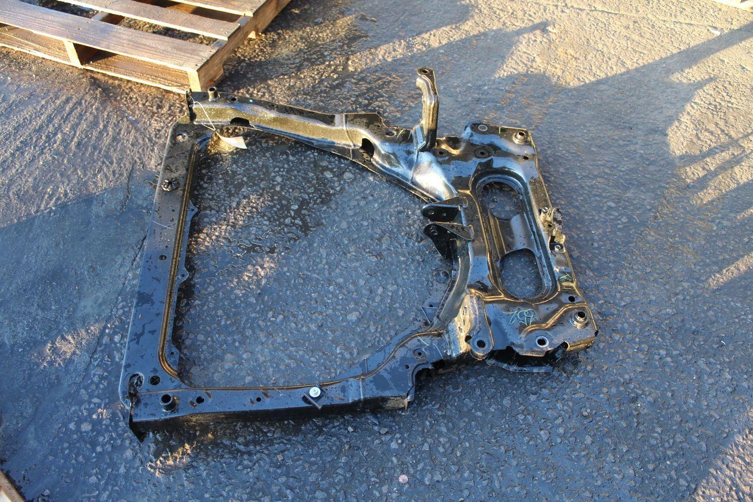 Crossmember/cradle/undercarria NISSAN SENTRA 23