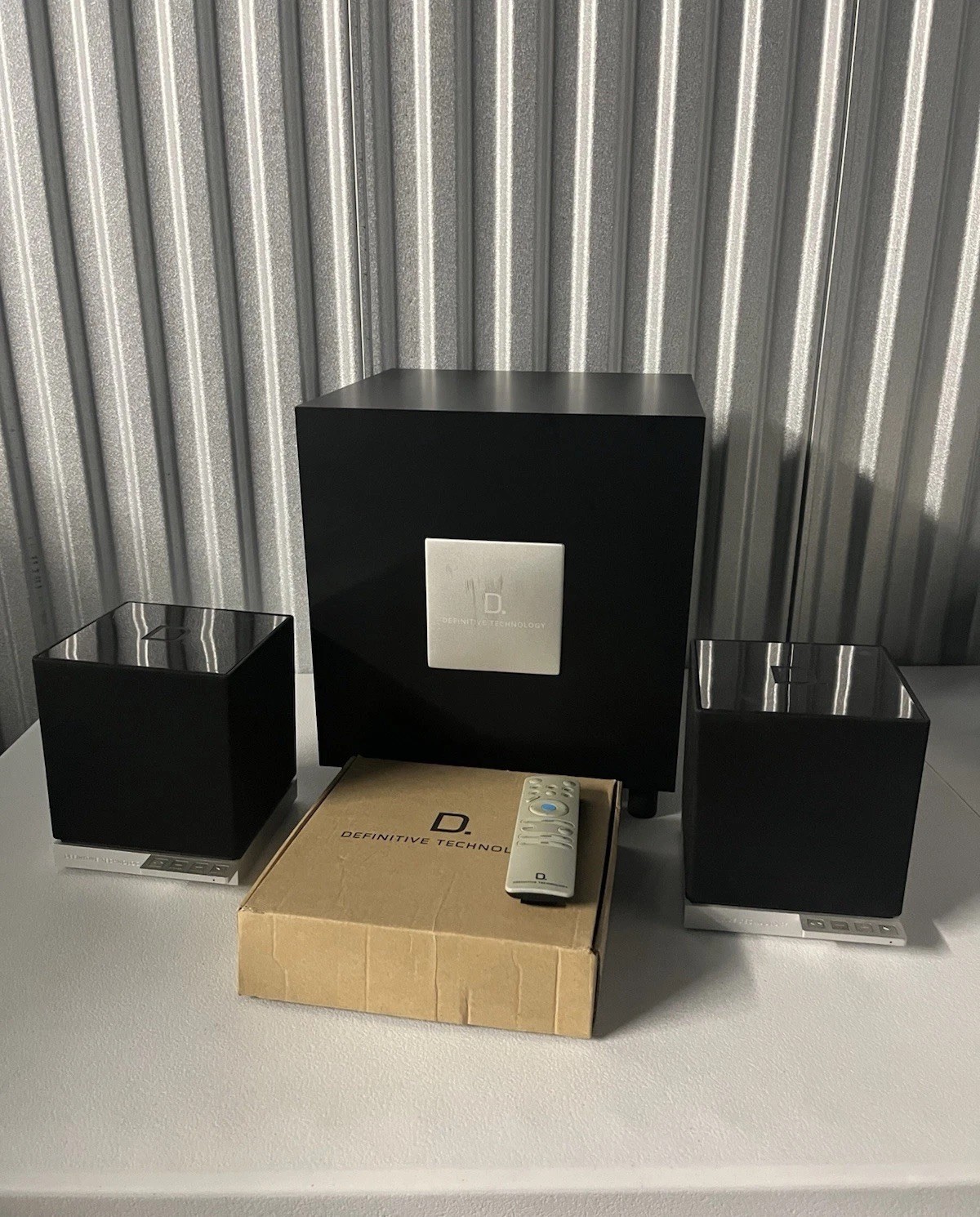 Definitive Technology W Studio Powered Subwoofer Sound System w/ W7 Speakers