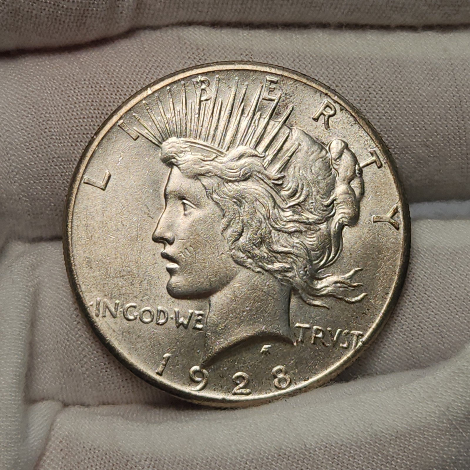 1928 P Peace Silver Dollar $1 Key Date AU Almost Uncirculated Details P8Bbex
