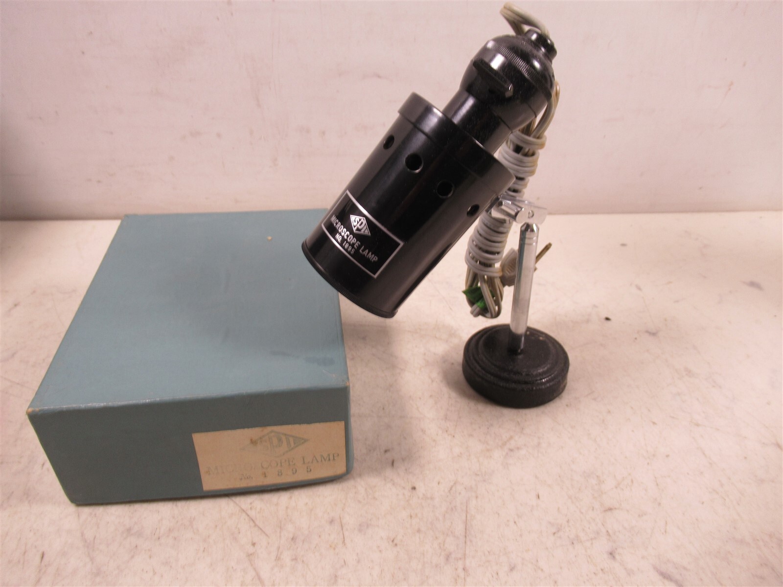 Vintage SPI Microscope Lamp Model 1895 with Box Illuminator Unit