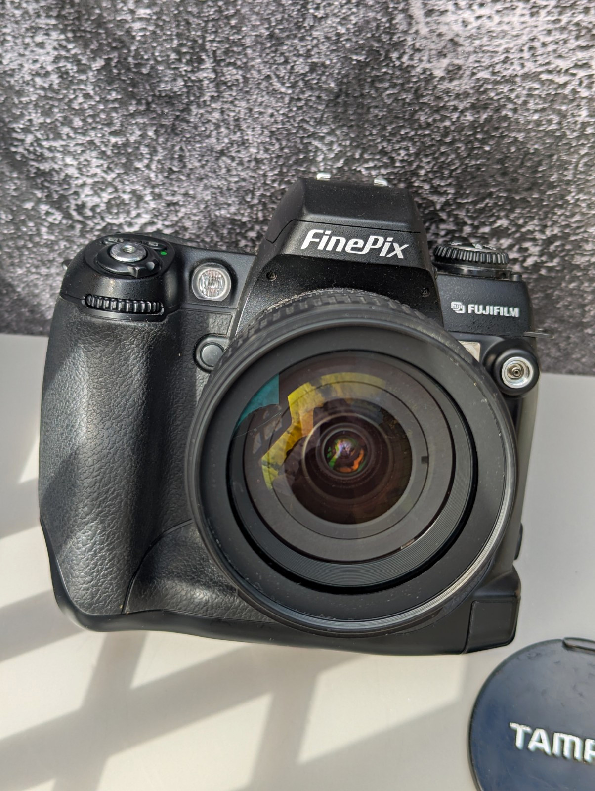 Fujifilm FinePix S3 Pro Digital SLR Camera Body, Nikon 18-70mm zoom