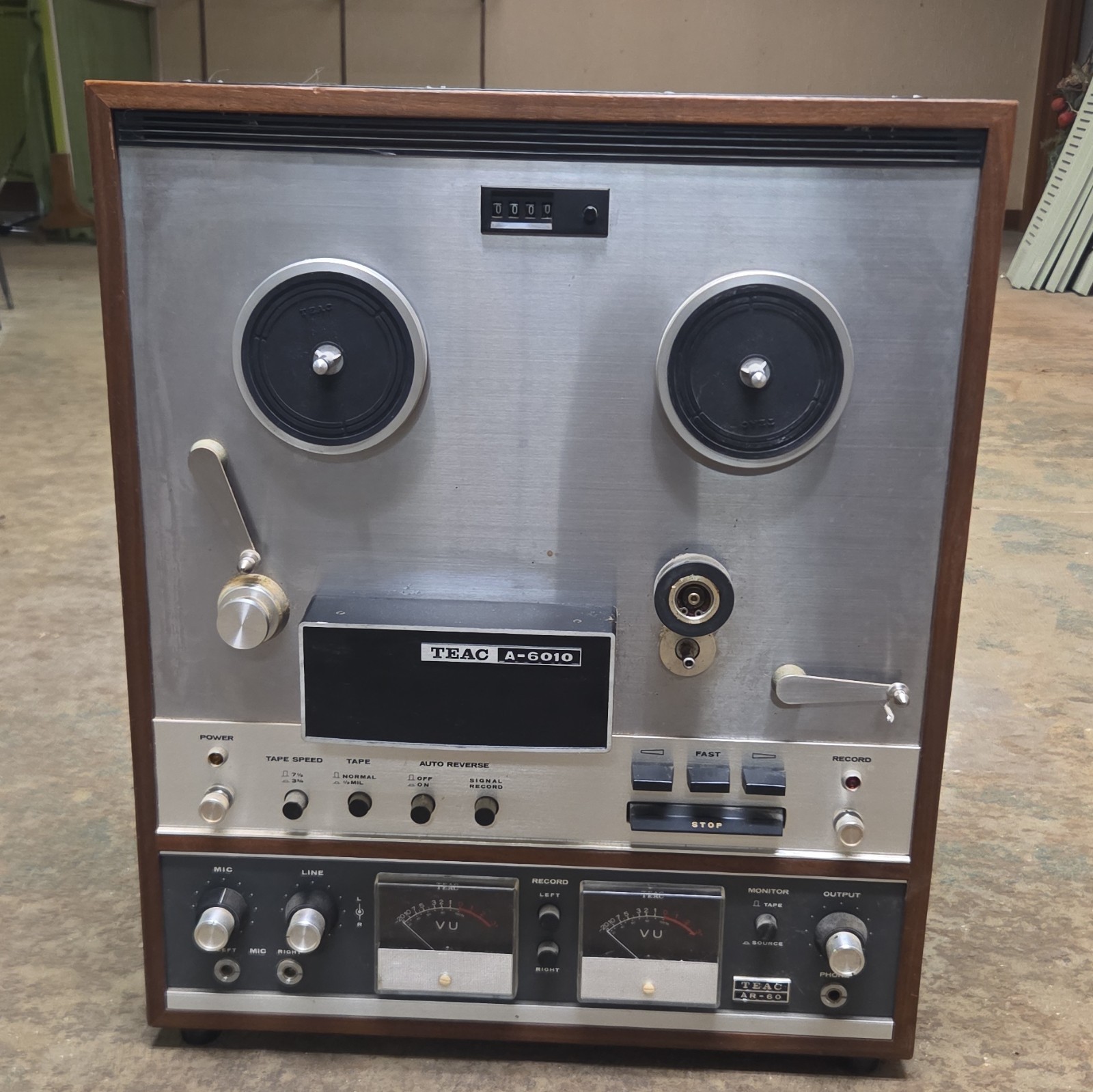 Teac A-6010 SL Vintage Reel to Reel Tested Original Box Teac A-6010 SL Vintage Reel to Reel Tested Original Box