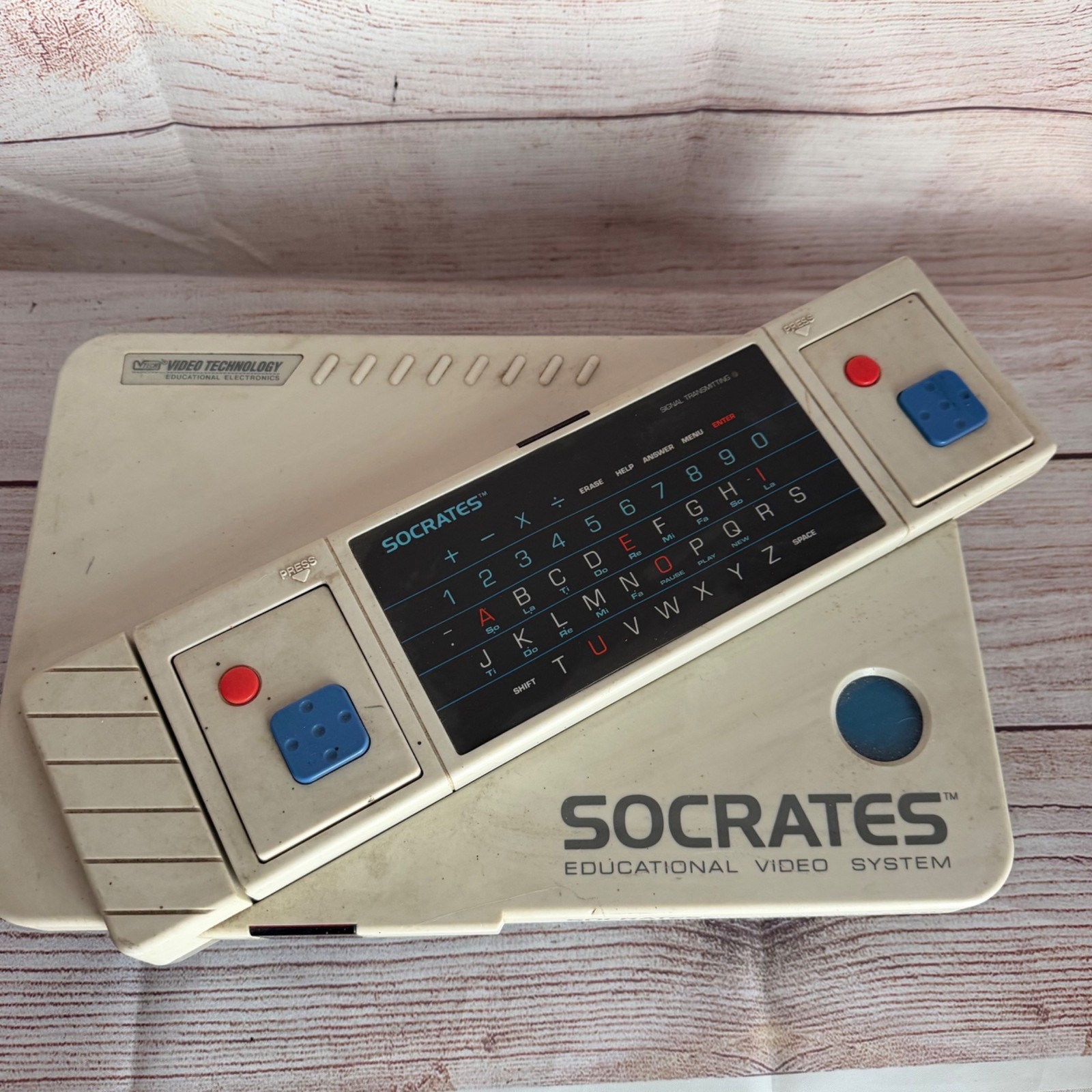 Vintage 1988 VTech Socrates Educational Video Game System Untested As Is Vintage 1988 VTech Socrates Educational Video Game System Untested As Is
