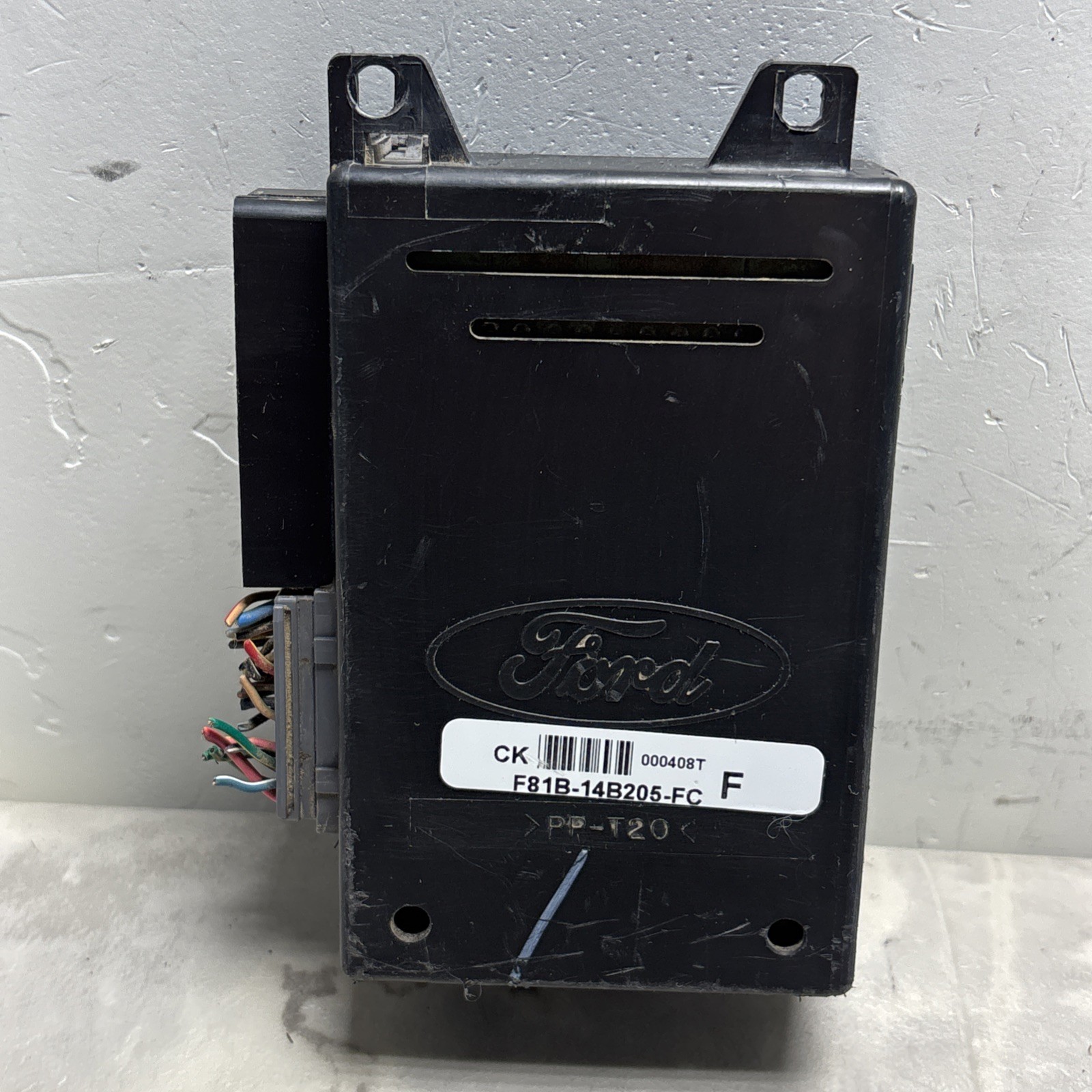 99 00 FORD F250 F350 SUPER DUTY INTERIOR FUSE BOX GEM MODULE F81B-14B205-FC 99 00 FORD F250 F350 SUPER DUTY INTERIOR FUSE BOX GEM MODULE F81B-14B205-FC