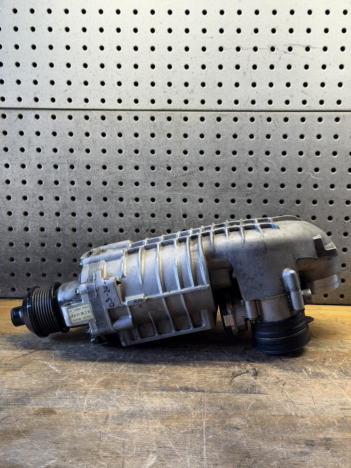 2003-2005 Mercedes C-Class Turbo/supercharger A2710902780 2003-2005 Mercedes C-Class Turbo/supercharger A2710902780