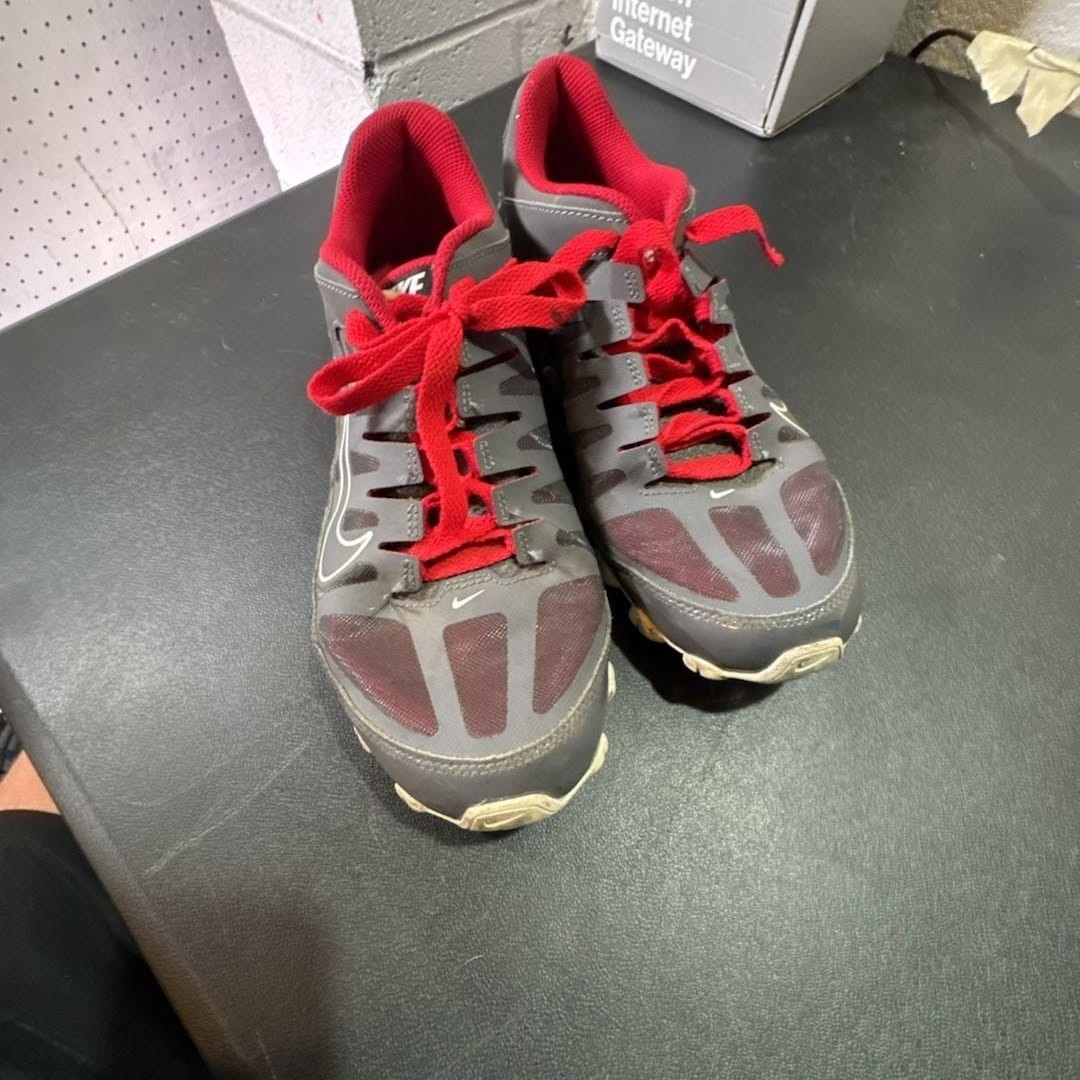Nike Reax 8 TR Men's Training Sneakers Gray Red Mesh Size 8 US 621716-013 Nike Reax 8 TR Men's Training Sneakers Gray Red Mesh Size 8 US 621716-013