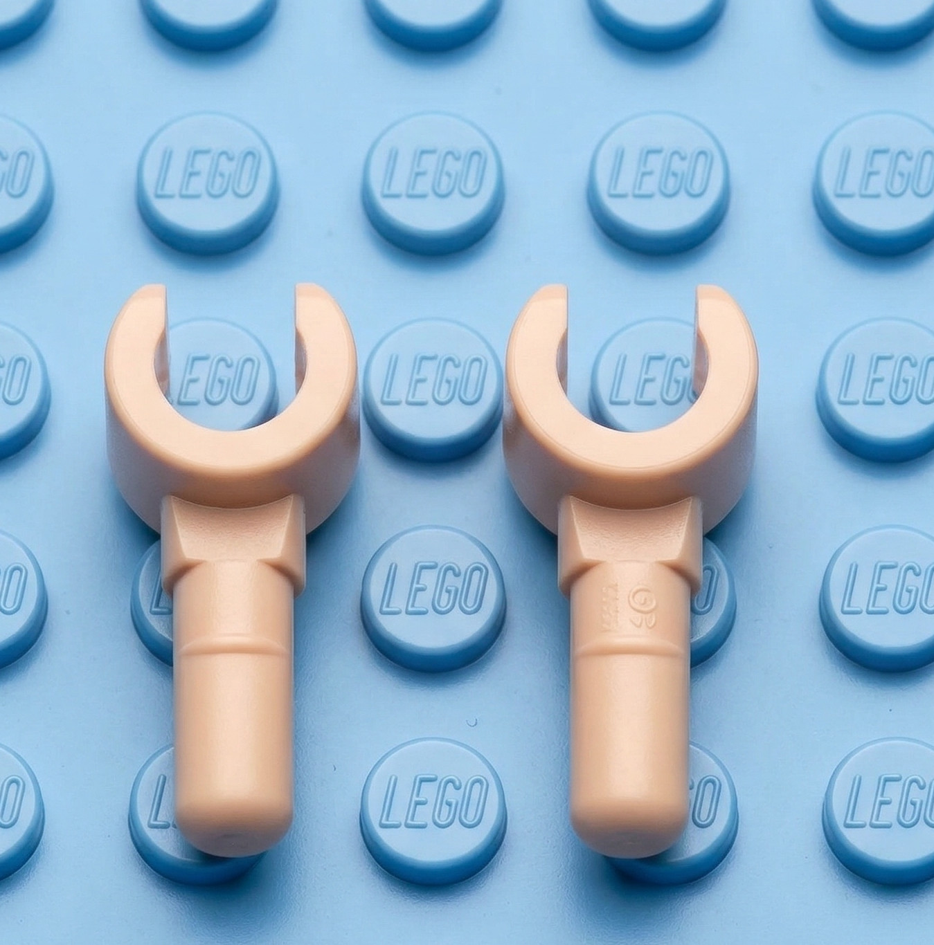 LEGO Minifigure Arms Hands hook Baseball Glove PICK COLORS Body Part Star Wars LEGO Minifigure Arms Hands hook Baseball Glove PICK COLORS Body Part Star Wars