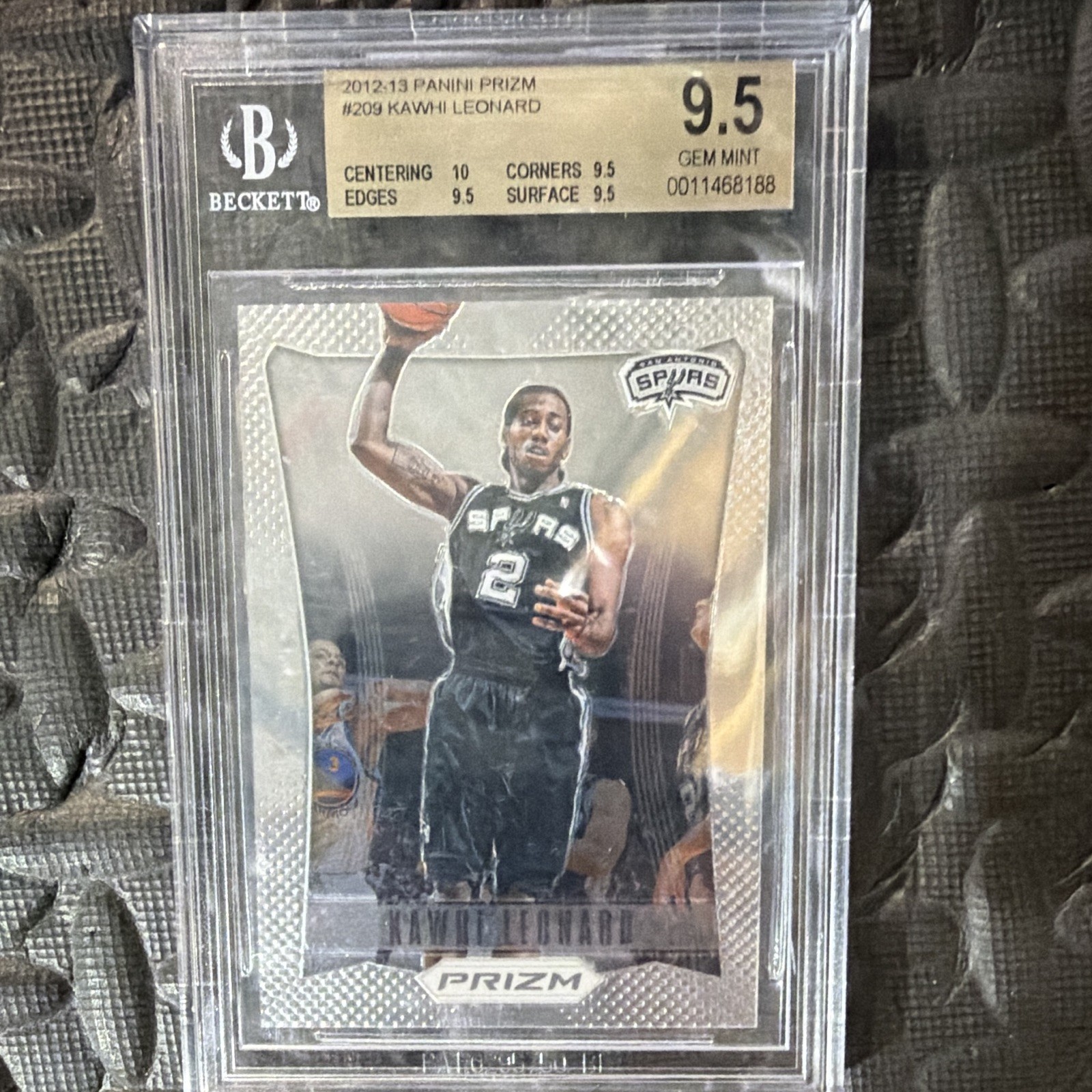 Panini Prizm 2012-13 Kawhi Leonard #209 BGS 9.5 Graded Spurs NBA Panini Prizm 2012-13 Kawhi Leonard #209 BGS 9.5 Graded Spurs NBA