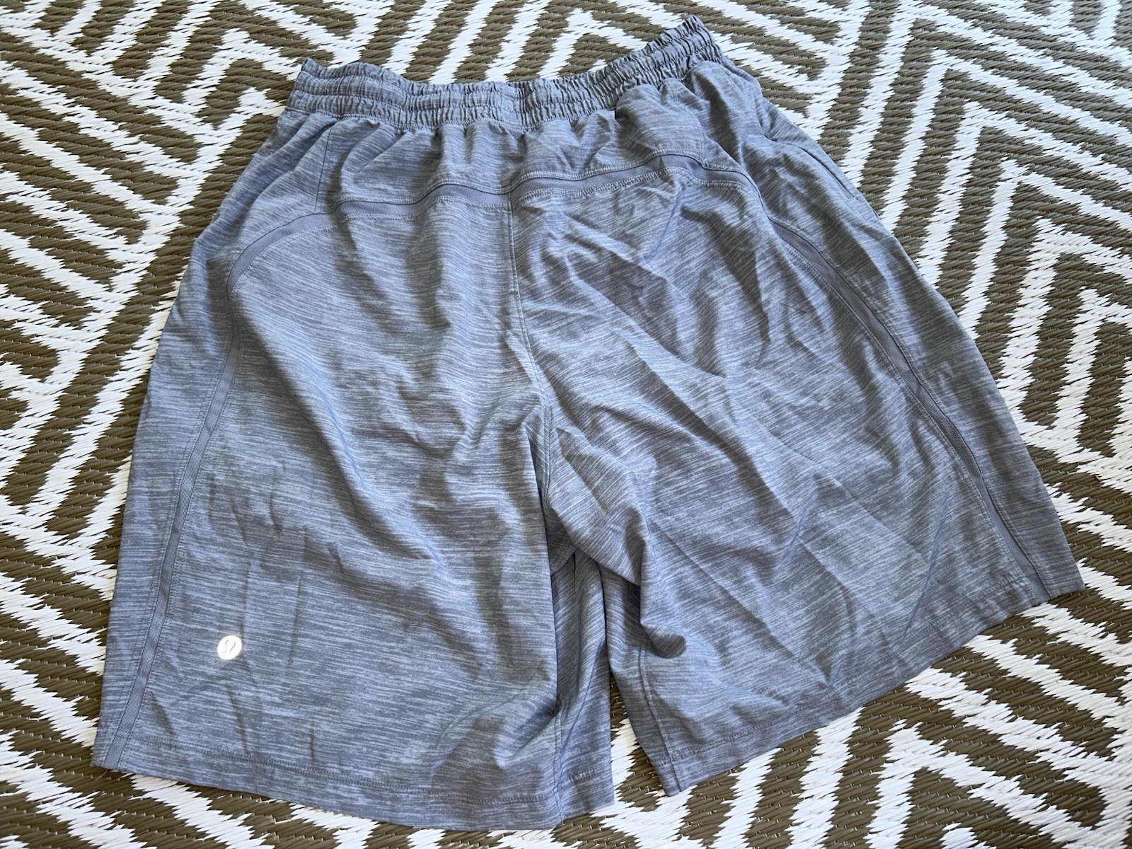  Lululemon Pace Breaker Shorts Men’s Lined Gray 