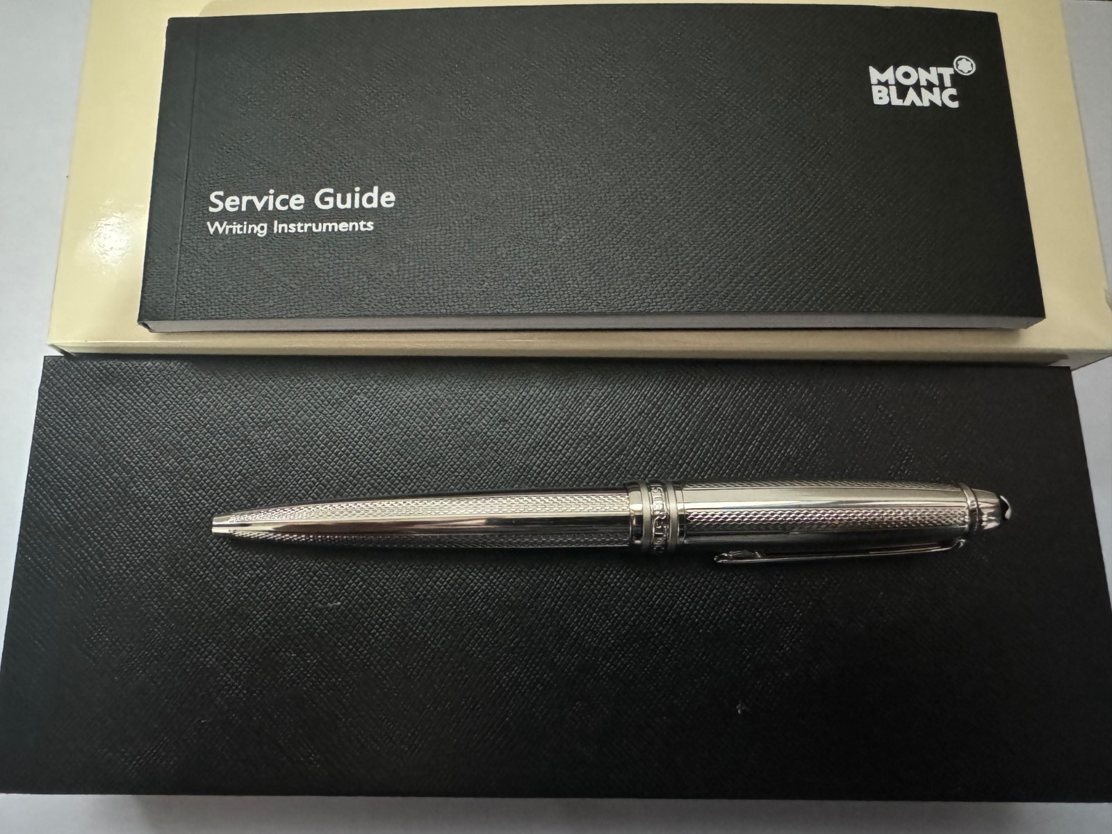 Montblanc Meisterstuck Solitaire 163 Ballpoint Pen with Silver Trim Montblanc Meisterstuck Solitaire 163 Ballpoint Pen with Silver Trim