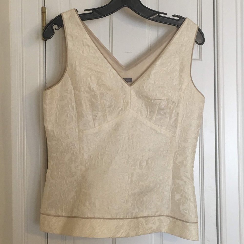 Ann Taylor Cream Floral Jacquard Sleeveless Silk Blend V-Neck Top Tan Trim 6 Ann Taylor Cream Floral Jacquard Sleeveless Silk Blend V-Neck Top Tan Trim 6