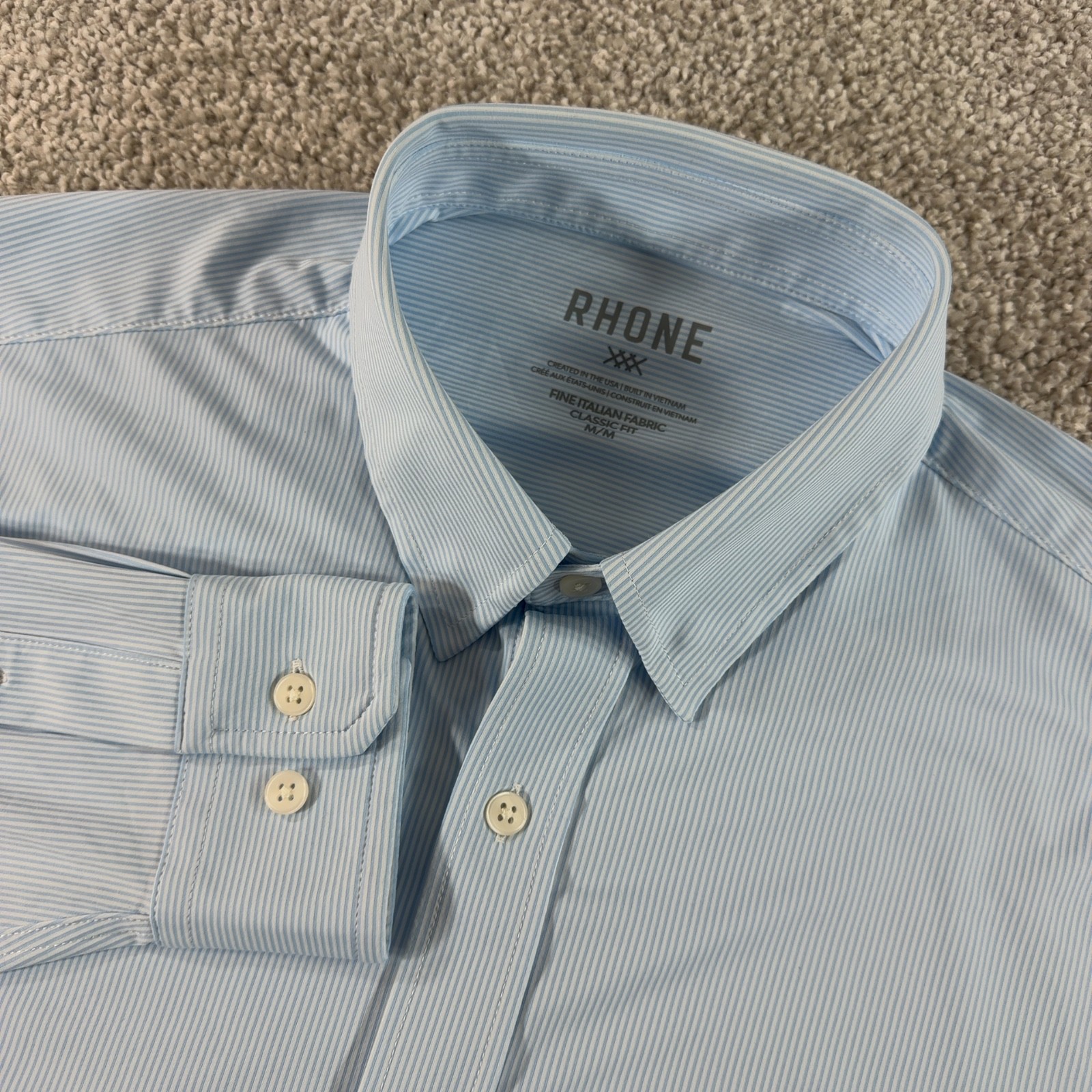 RHONE Commute Classic Fit Shirt Men\'s Sz M Fine Italian Fabric Light Blue Stripe
