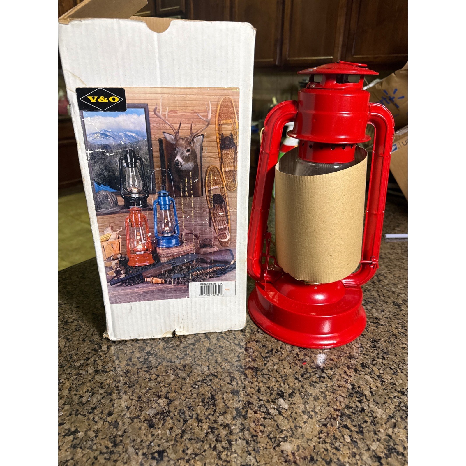 V&O Supreme No. 80 Red Kerosene Hurricane Lantern Vintage Style Oil Lamp New V&O Supreme No. 80 Red Kerosene Hurricane Lantern Vintage Style Oil Lamp New