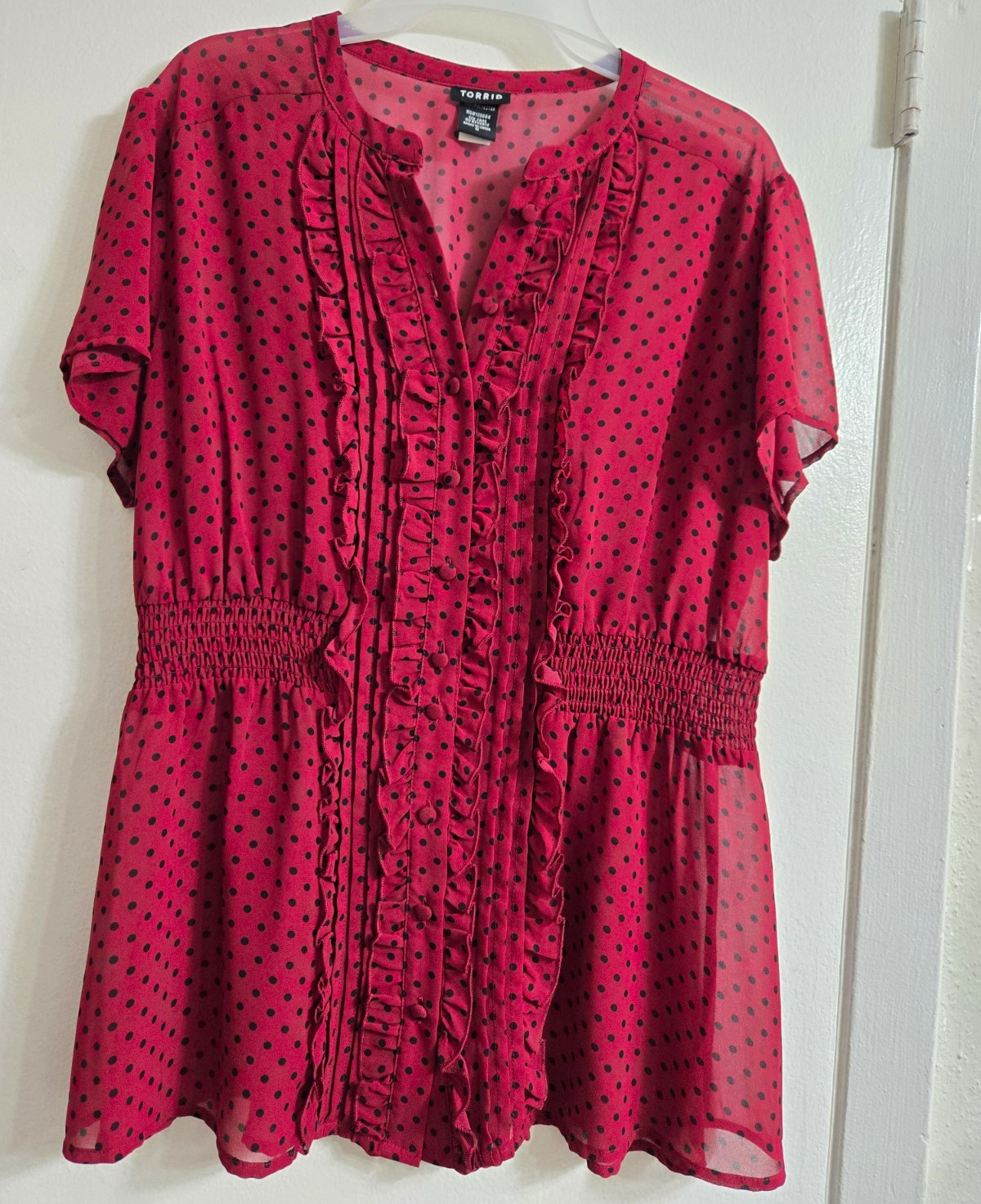 Torrid Red/Black Polka Dot Ruffle V-Neck Sheer Chiffon Blouse Short Slv Sz 0