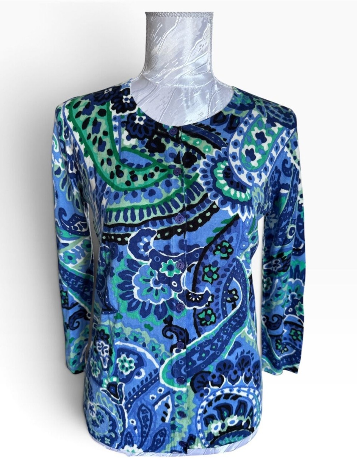 Talbots Women’s Long Sleeve Paisley Print cardigan in Blue & Green NWT Talbots Women’s Long Sleeve Paisley Print cardigan in Blue & Green NWT