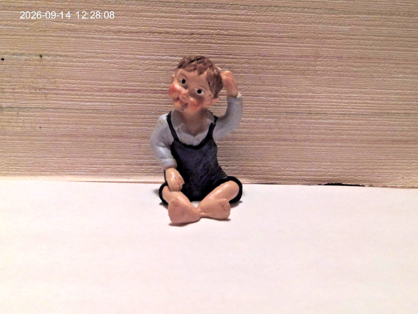 Dollhouse Miniature Doll  1:12\