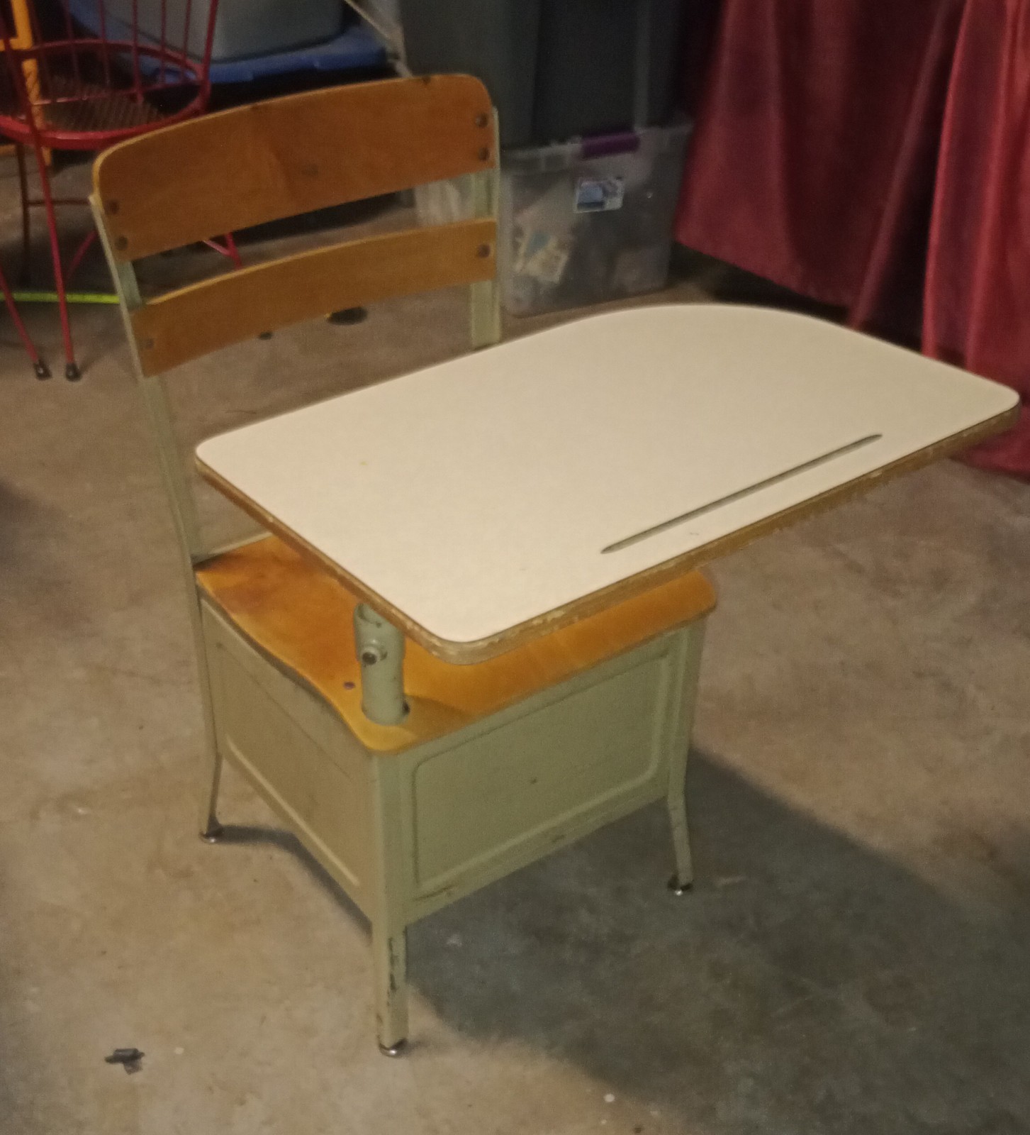 Vintage Irwin Metal & Wood Child's School Desk Vintage Irwin Metal & Wood Child's School Desk